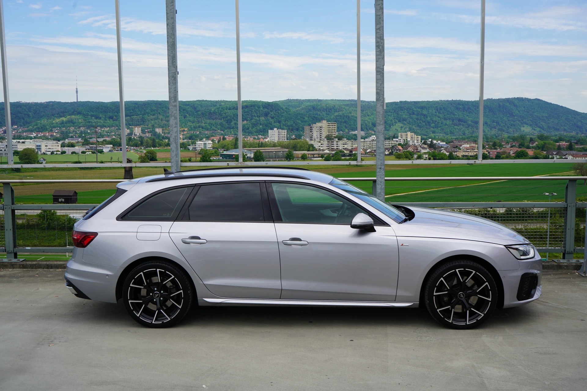 AUDI A4 AVANT 50 TDI S LINE PLUS BLACK QUATTRO TIPTRONIC l 286 PS-showroom-element-3