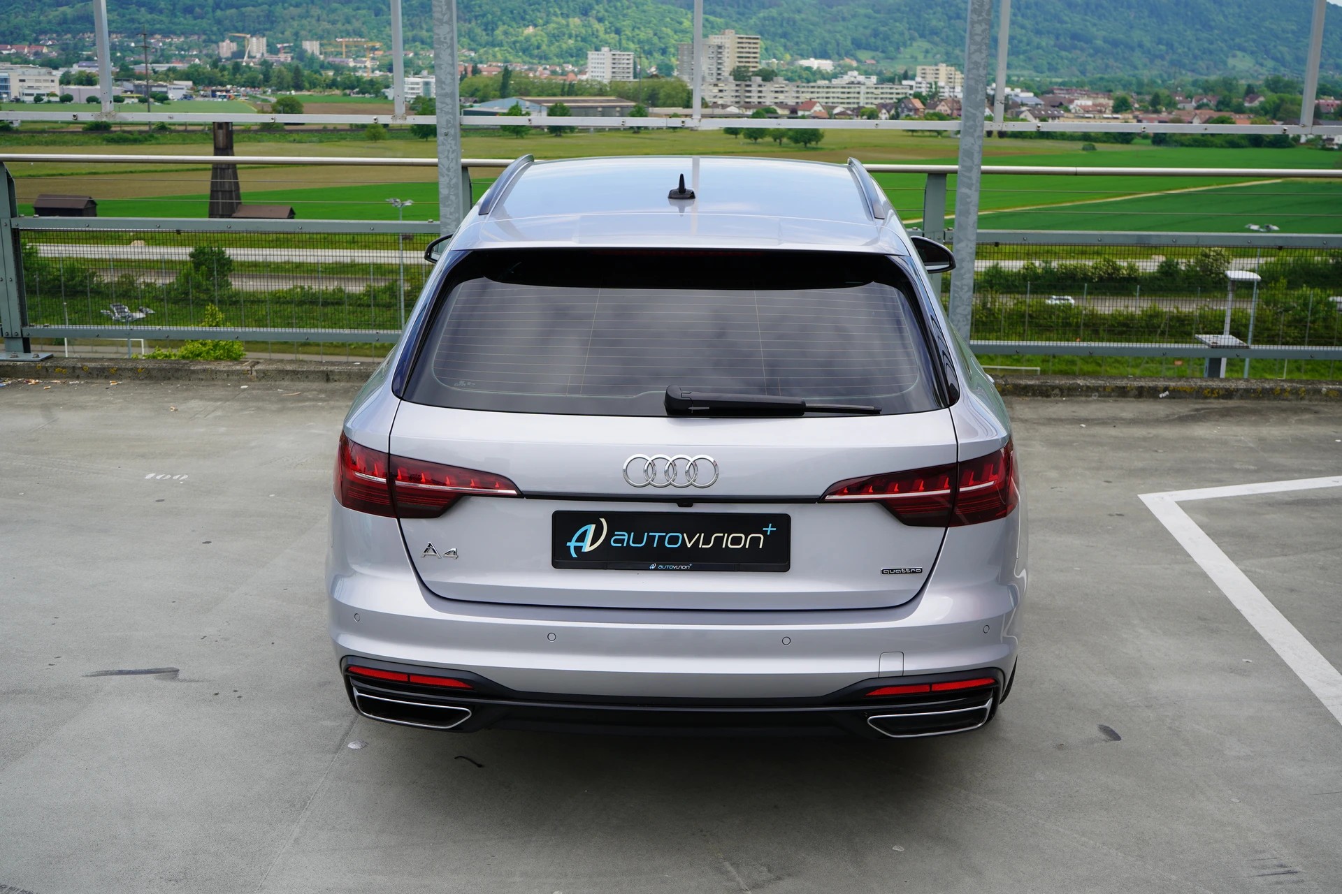 AUDI A4 AVANT 50 TDI S LINE PLUS BLACK QUATTRO TIPTRONIC l 286 PS-image-15