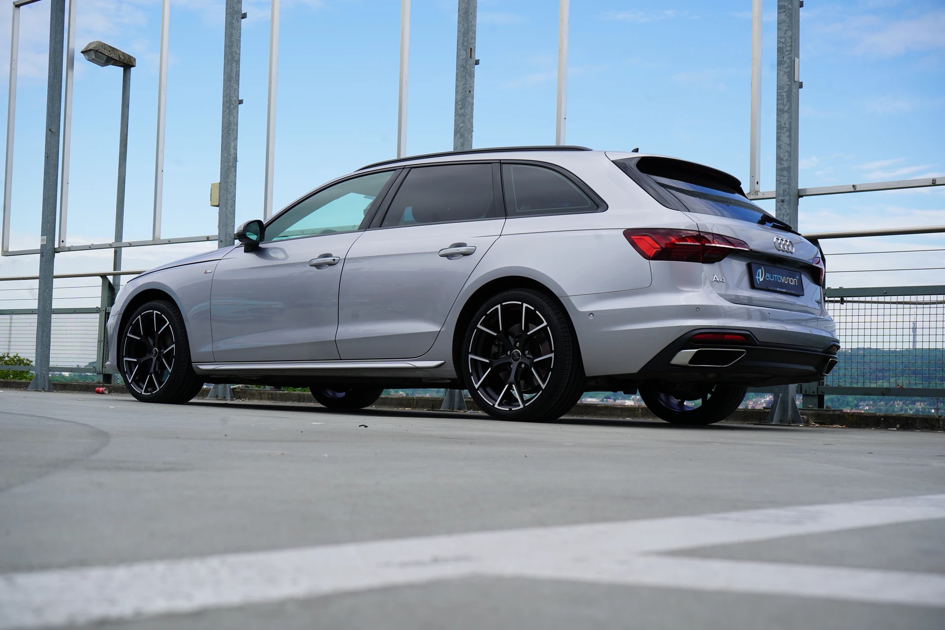 AUDI A4 AVANT 50 TDI S LINE PLUS BLACK QUATTRO TIPTRONIC l 286 PS-image-9