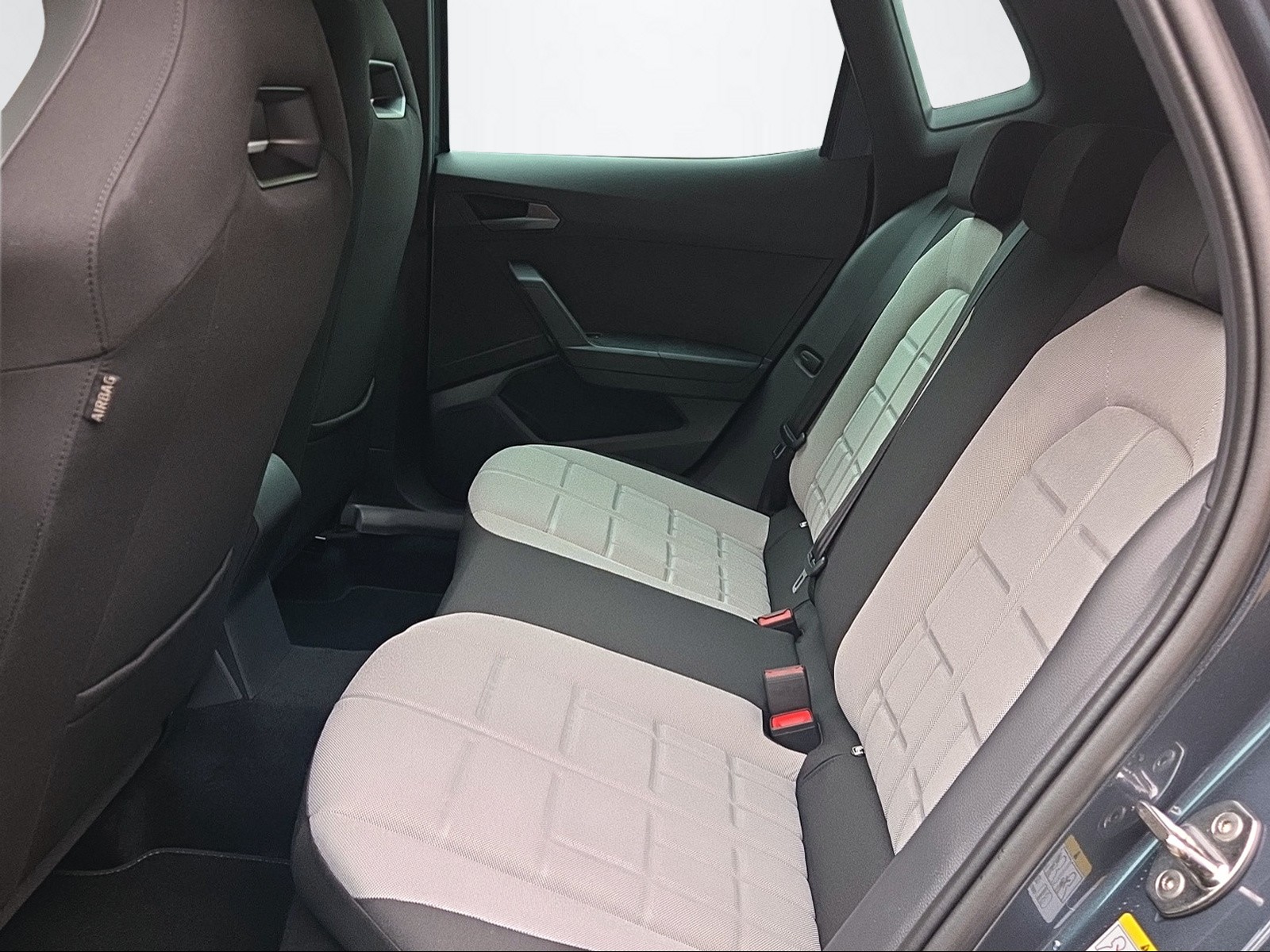 SEAT Arona 1.0 TSI 115 Move FR DSG-image-9