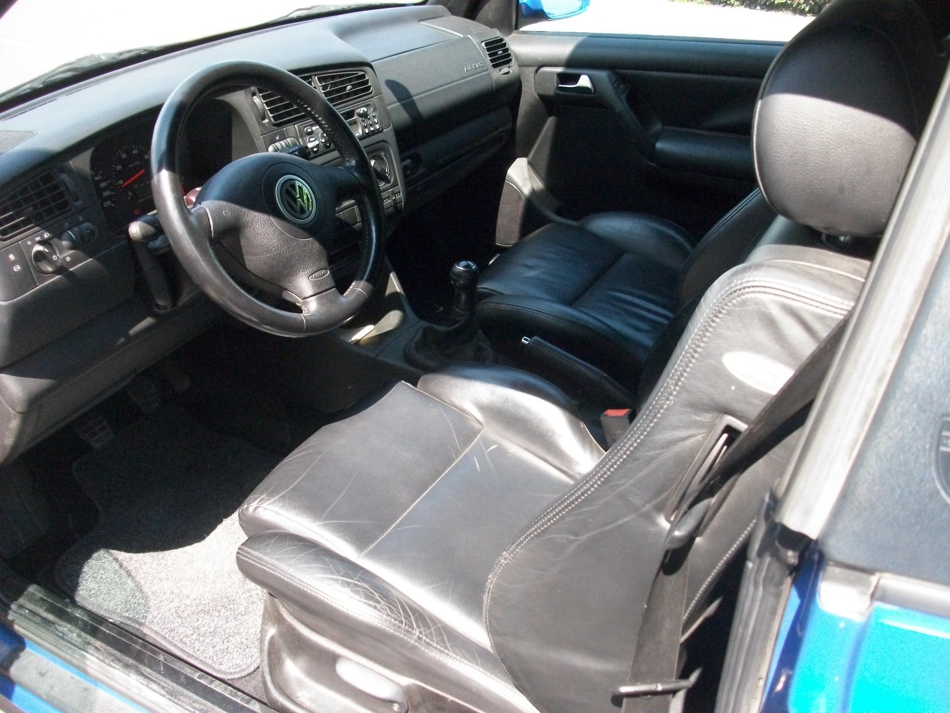 VW Golf Cabriolet 2000 Highline-image-6