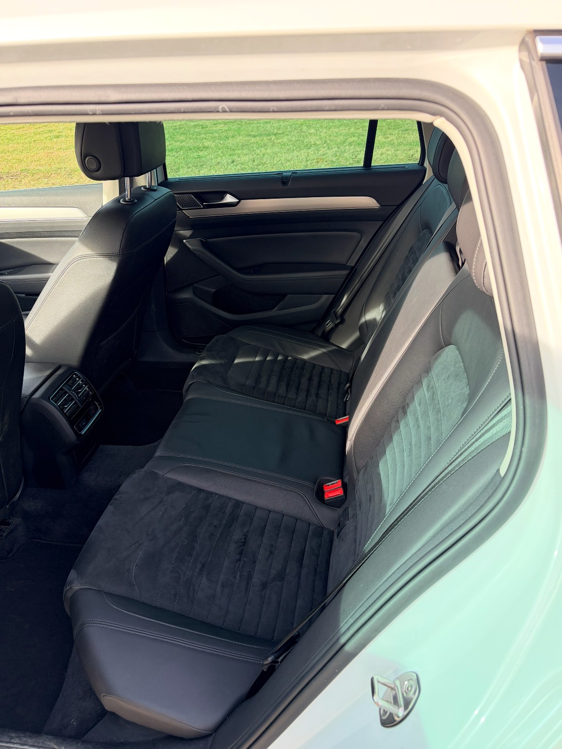 VW Passat Variant 1.8 TSI BMT Comfortline DSG-image-5