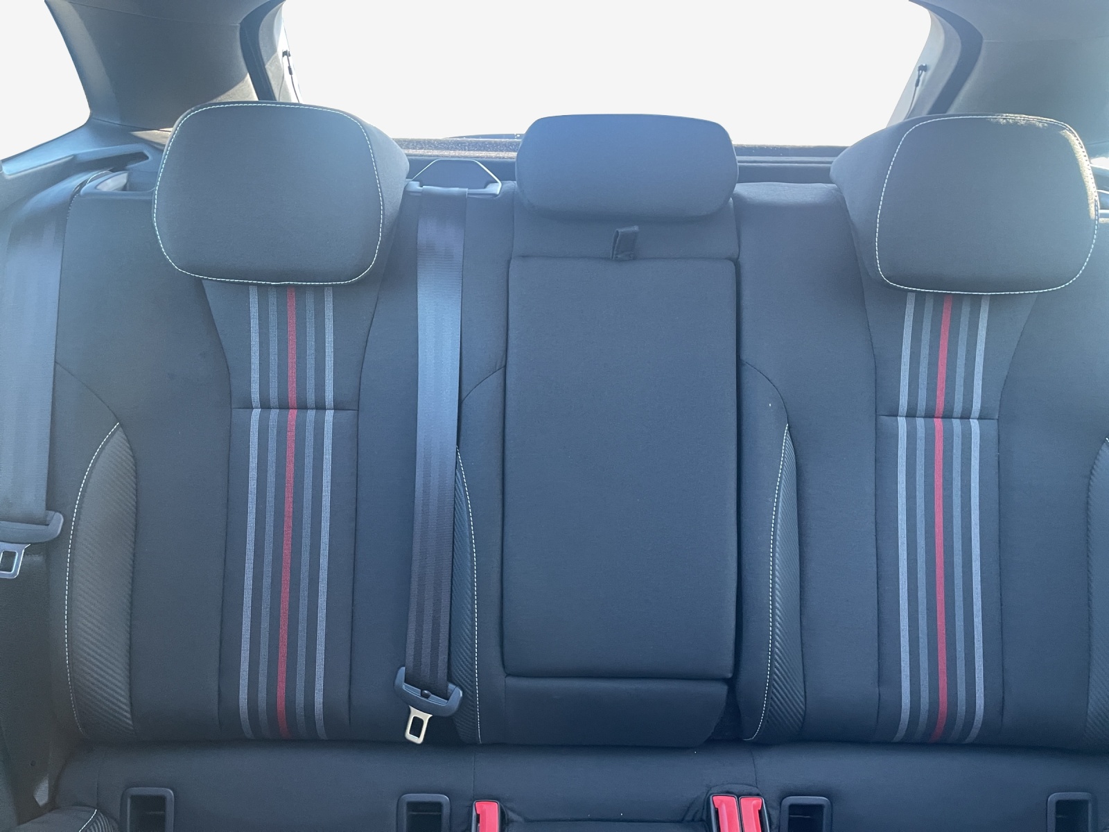 SKODA Scala 1.0 TSI Monte Carlo DSG-image-8