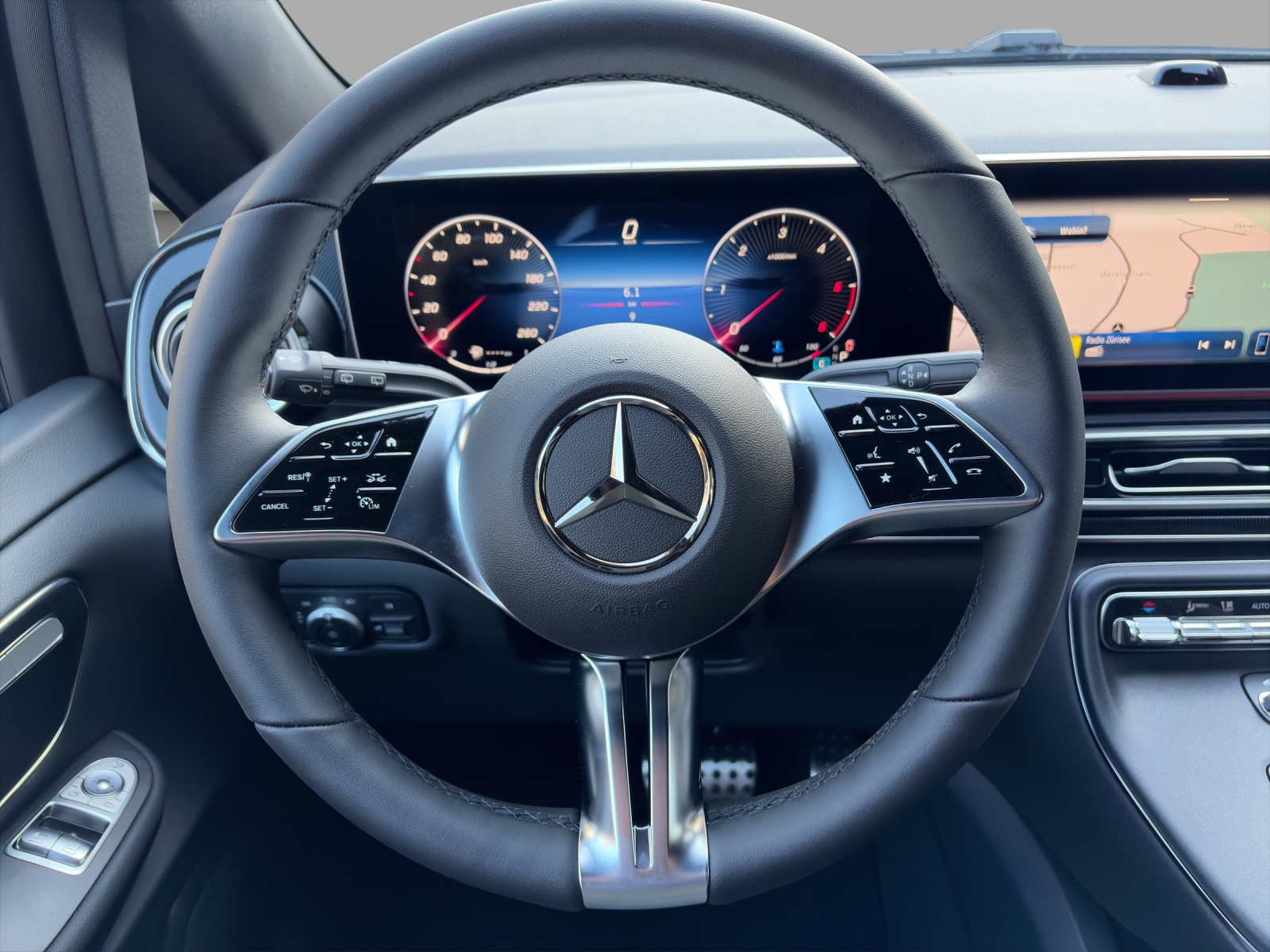 MERCEDES-BENZ V 250 d lang 4Matic Trend 9G-Tronic-image-12