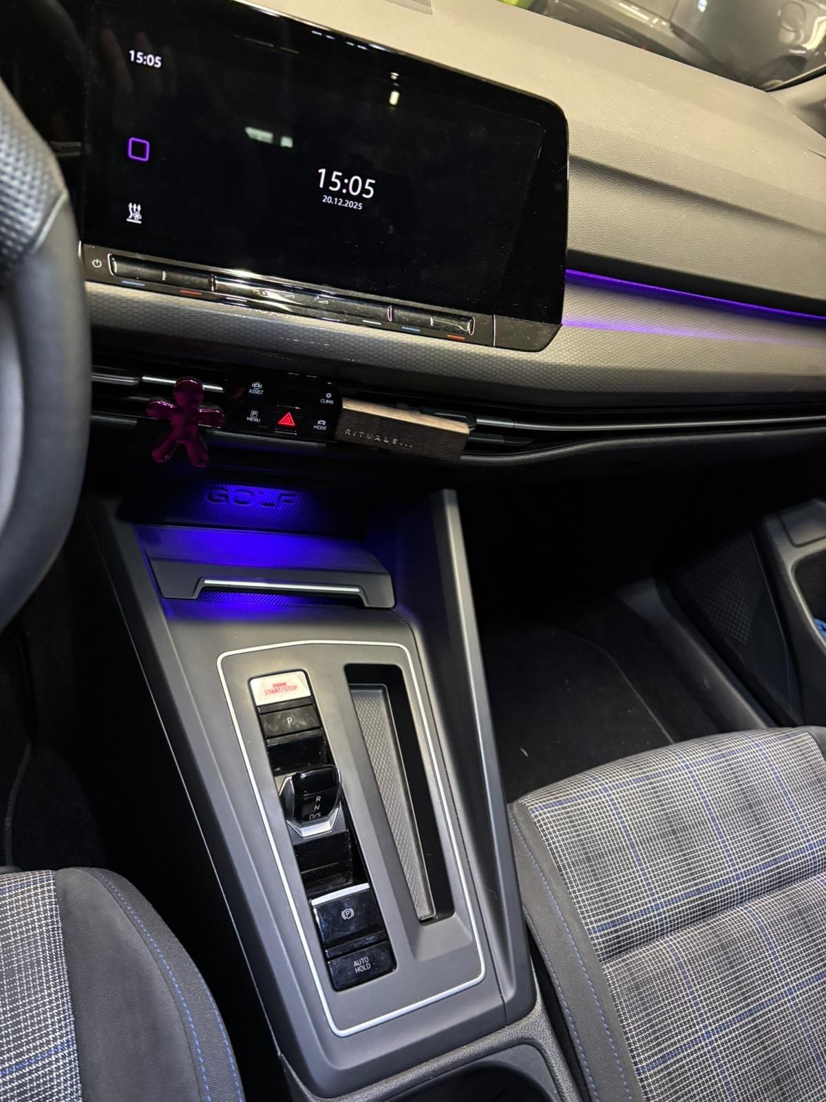VW Golf 1.4 TSI PHEV GTE-image-12
