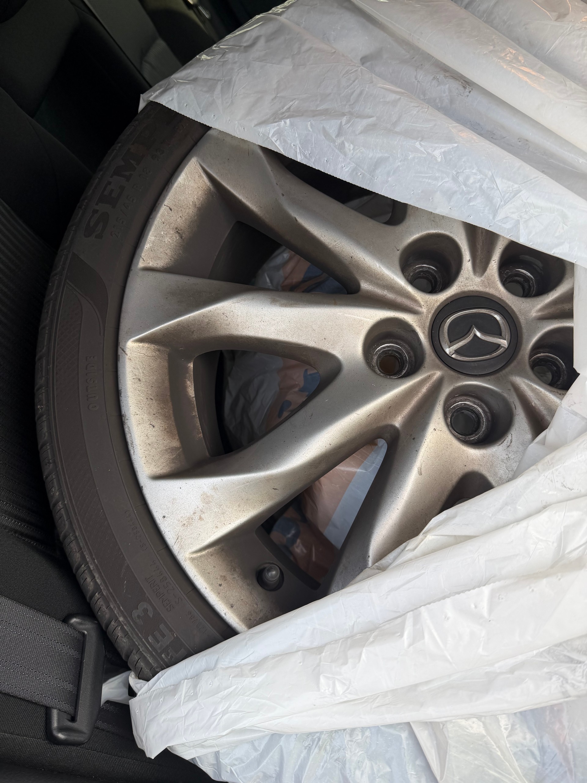 MAZDA 3 2.2 16V CD Revolution-image-8