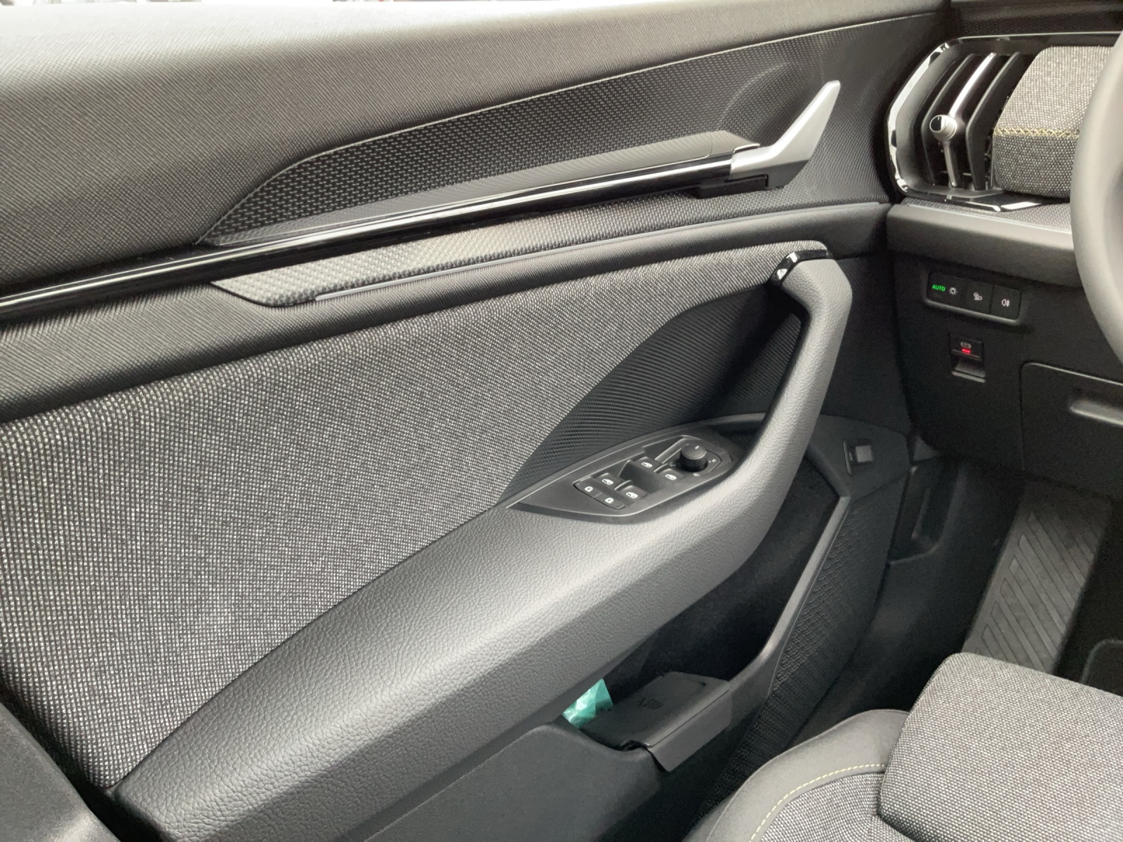 SKODA Kodiaq 2.0 TDI Dynamic 4x4-image-8
