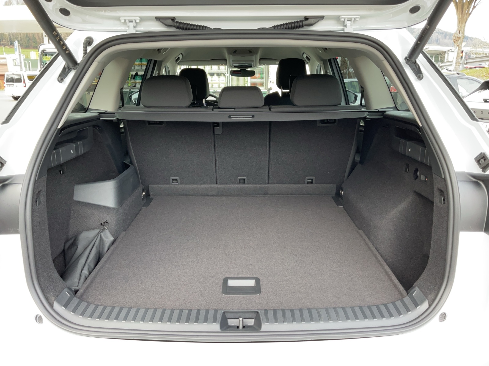 SKODA Kodiaq 2.0 TDI Dynamic 4x4-image-12