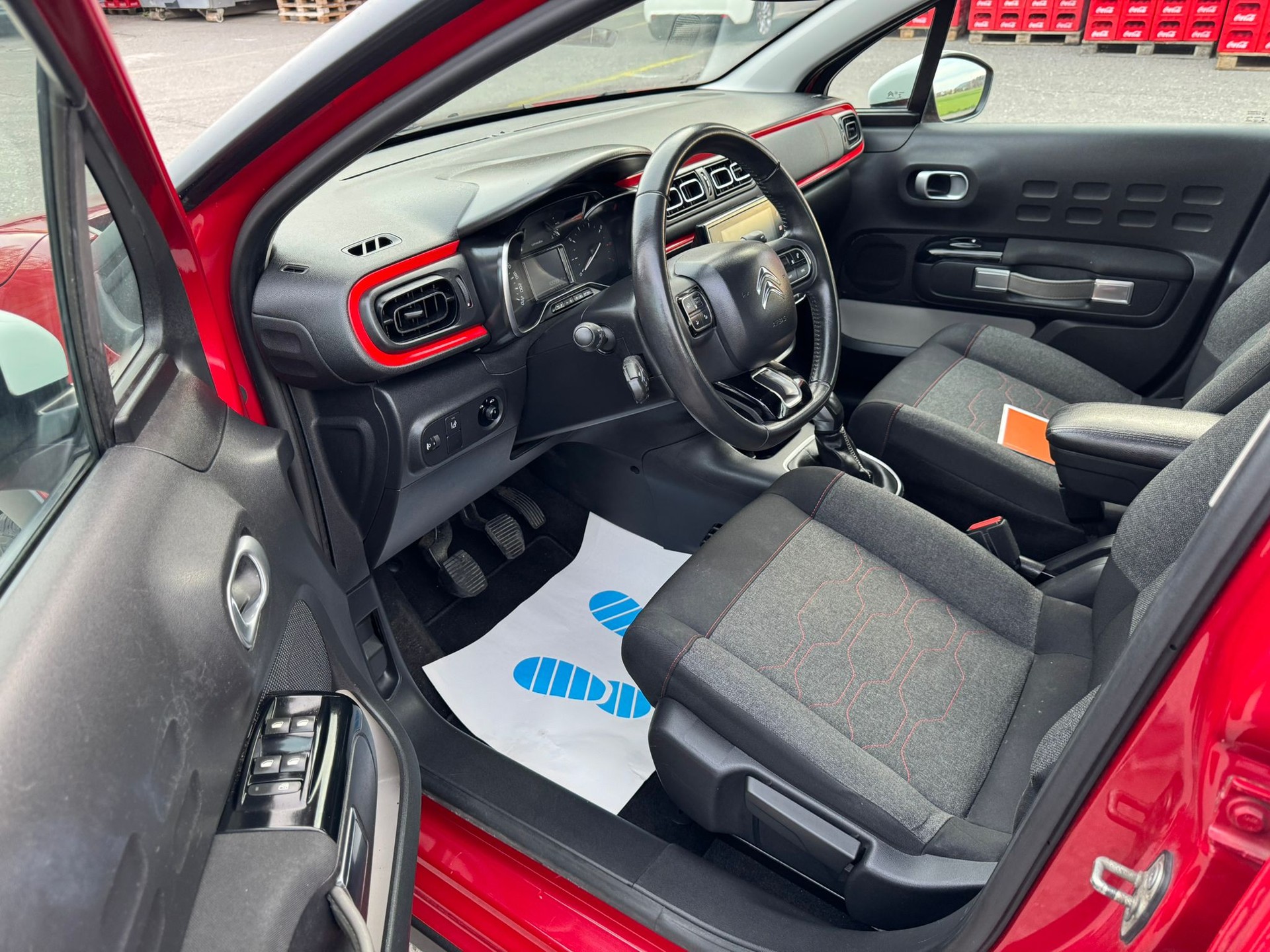 CITROEN C3 1.2i PureTech Shine-image-12