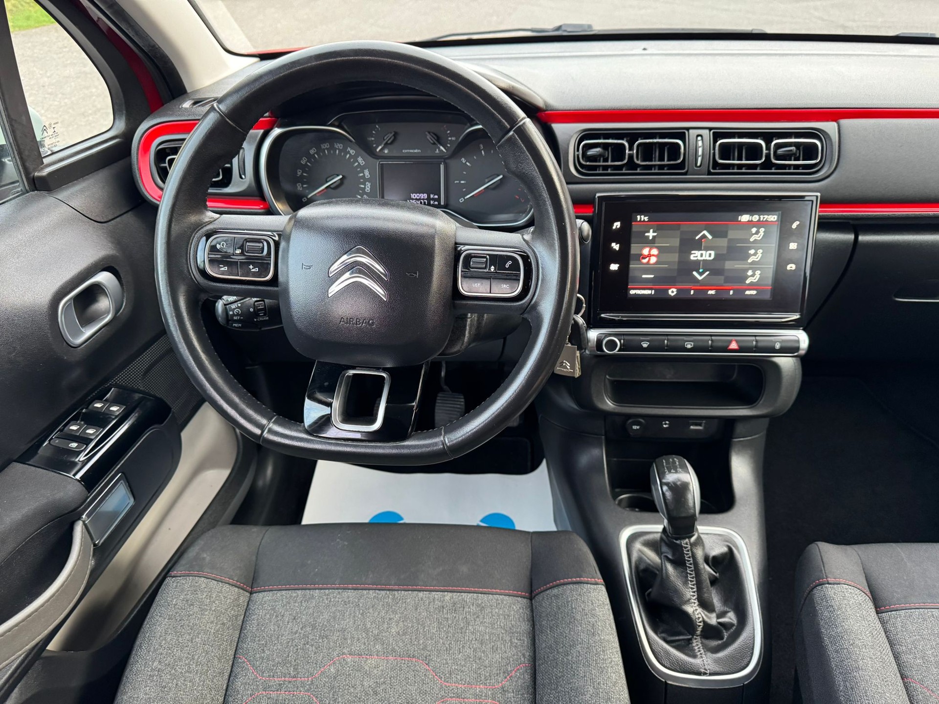 CITROEN C3 1.2i PureTech Shine-image-15