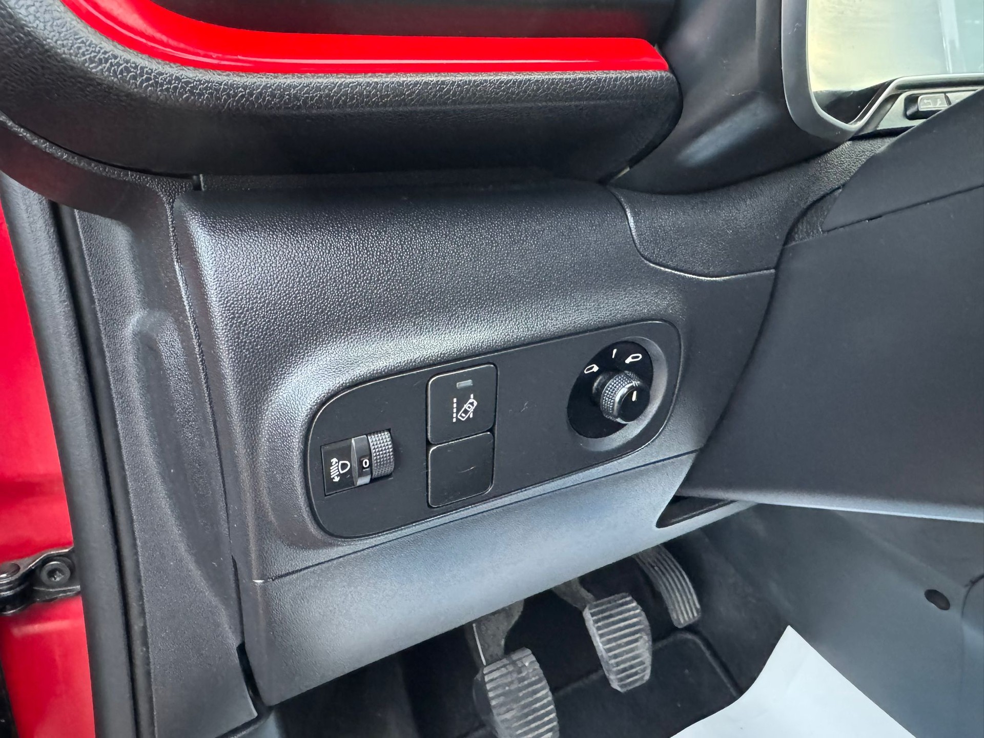 CITROEN C3 1.2i PureTech Shine-image-16