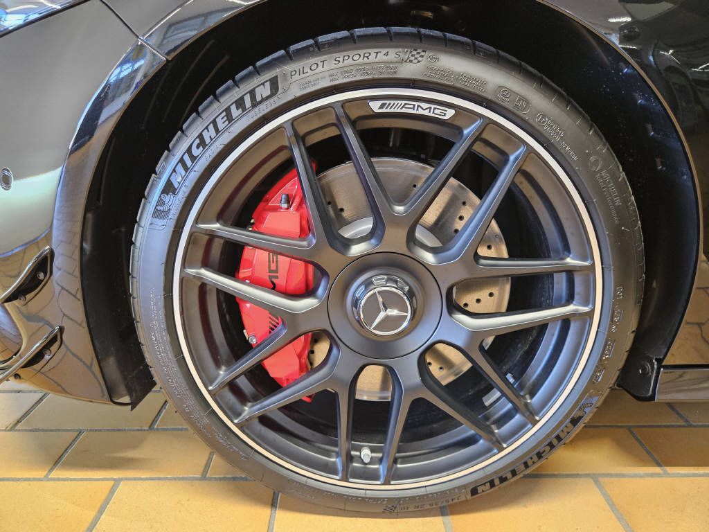 MERCEDES-BENZ A 45 S AMG 4matic+-image-15