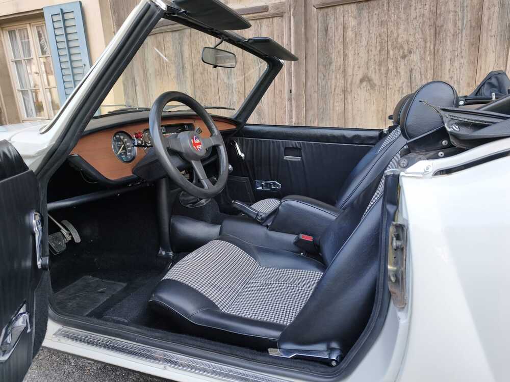 TRIUMPH Spitfire 1500-image-4