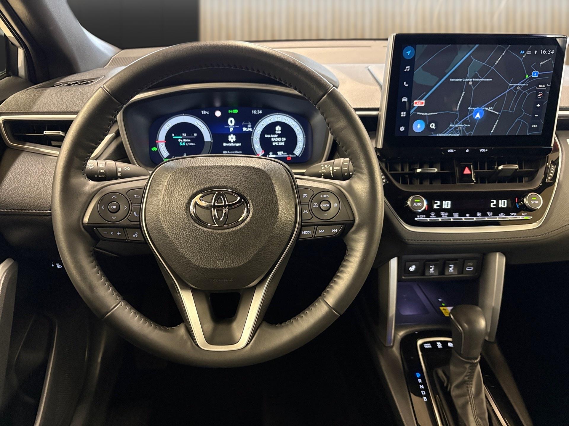 TOYOTA Corolla Cross 2.0 HSD Trend AWD-i-image-11