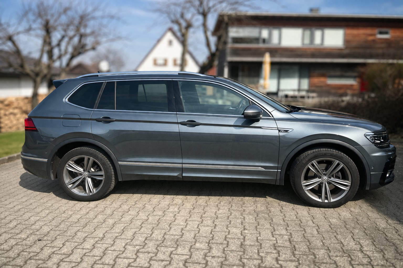 VW Tiguan Allspace 2.0 TDI SCR Highline 4MotionDSG-image-2