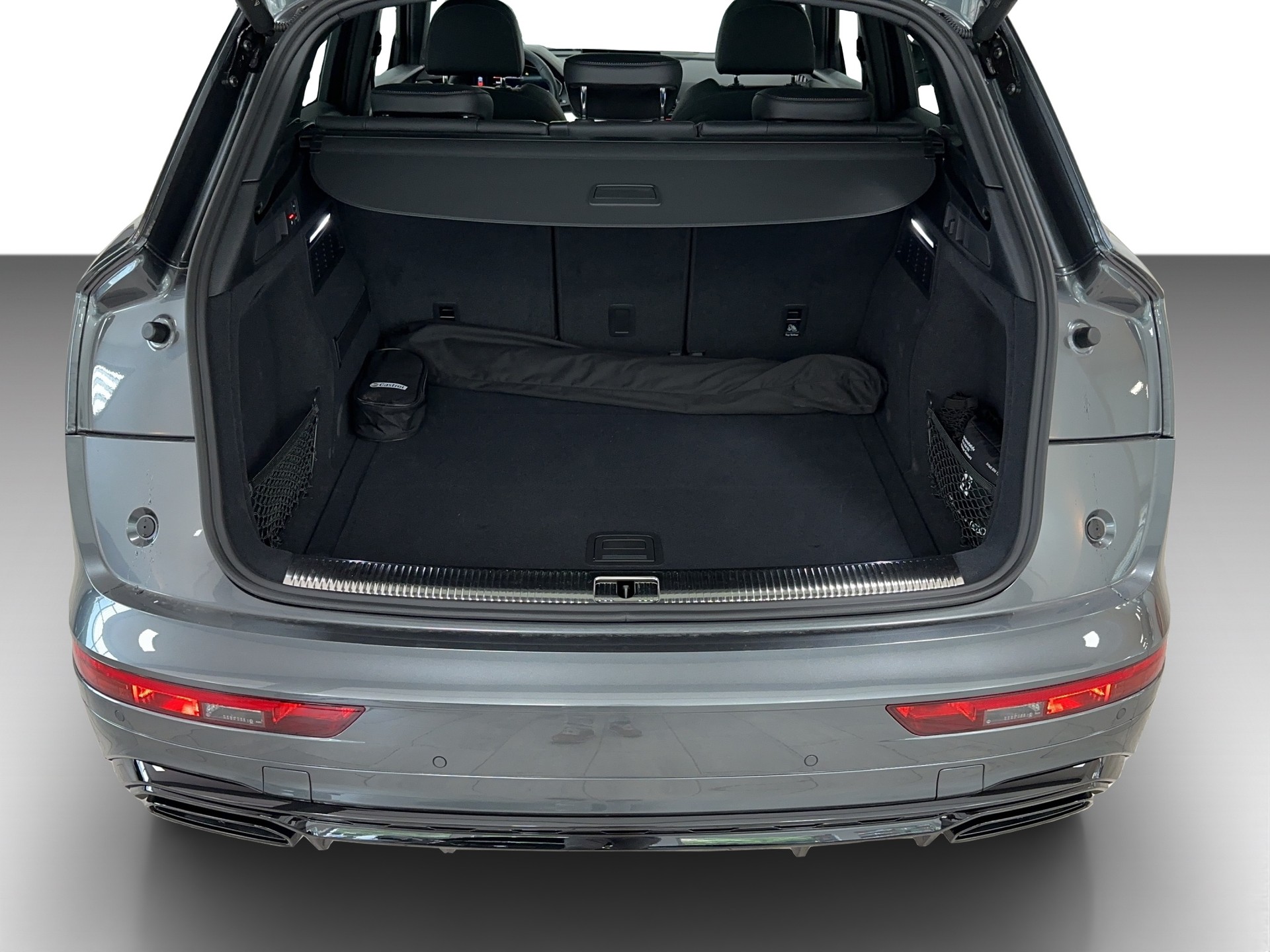 AUDI Q5 45 TFSI S-line quattro S-tronic-image-12