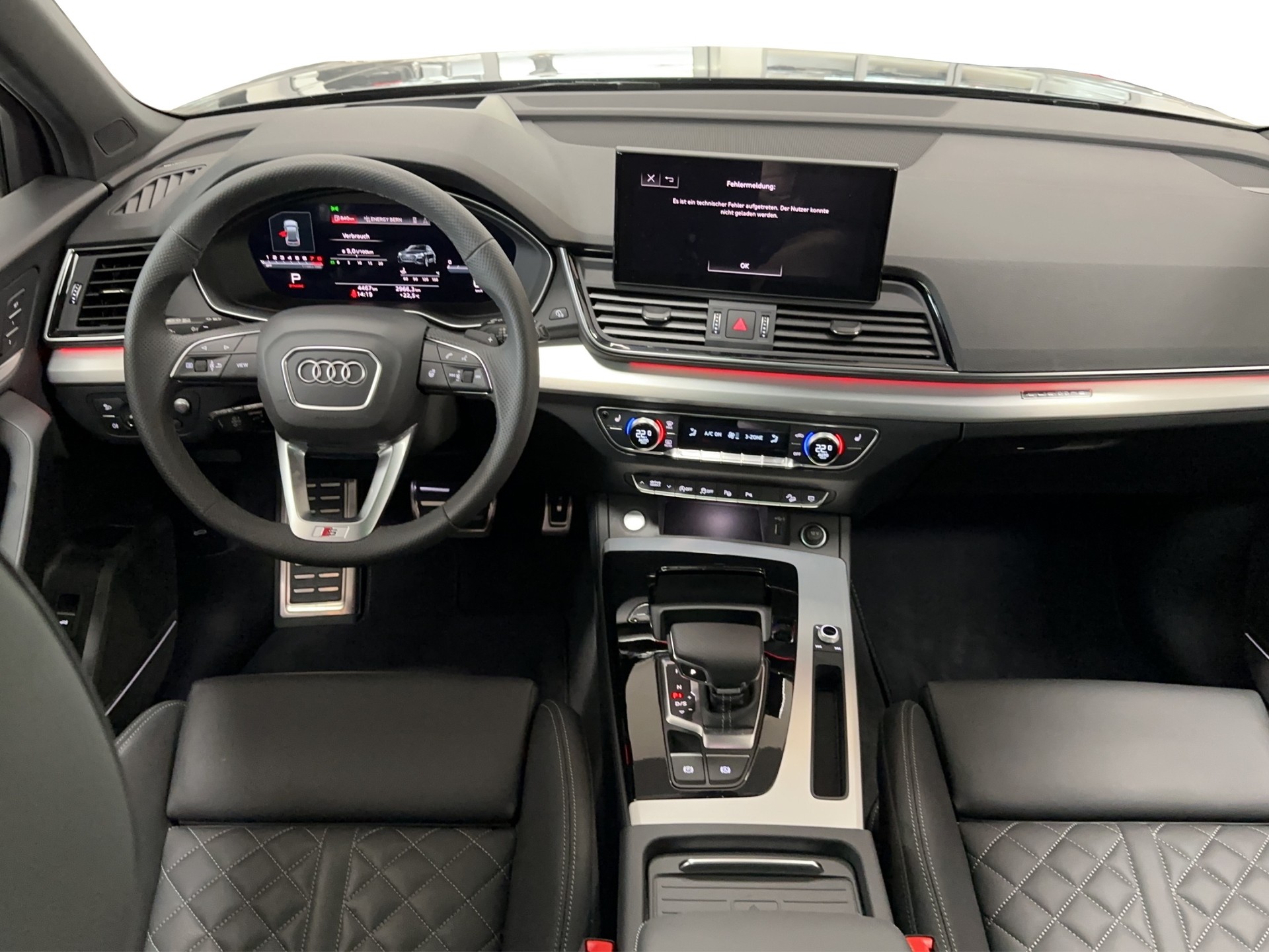 AUDI Q5 45 TFSI S-line quattro S-tronic-image-16