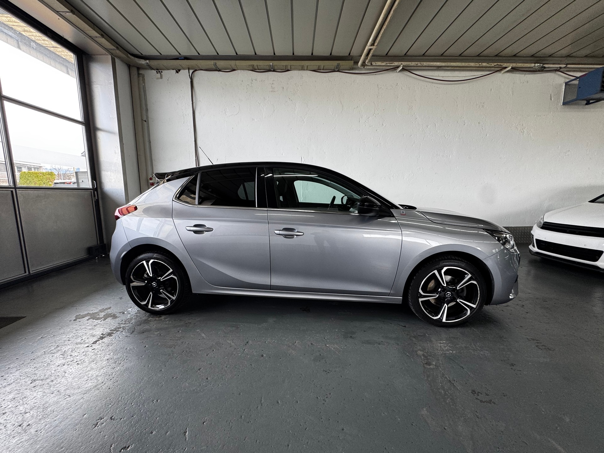 OPEL Corsa 1.2 TP Elegance-image-8