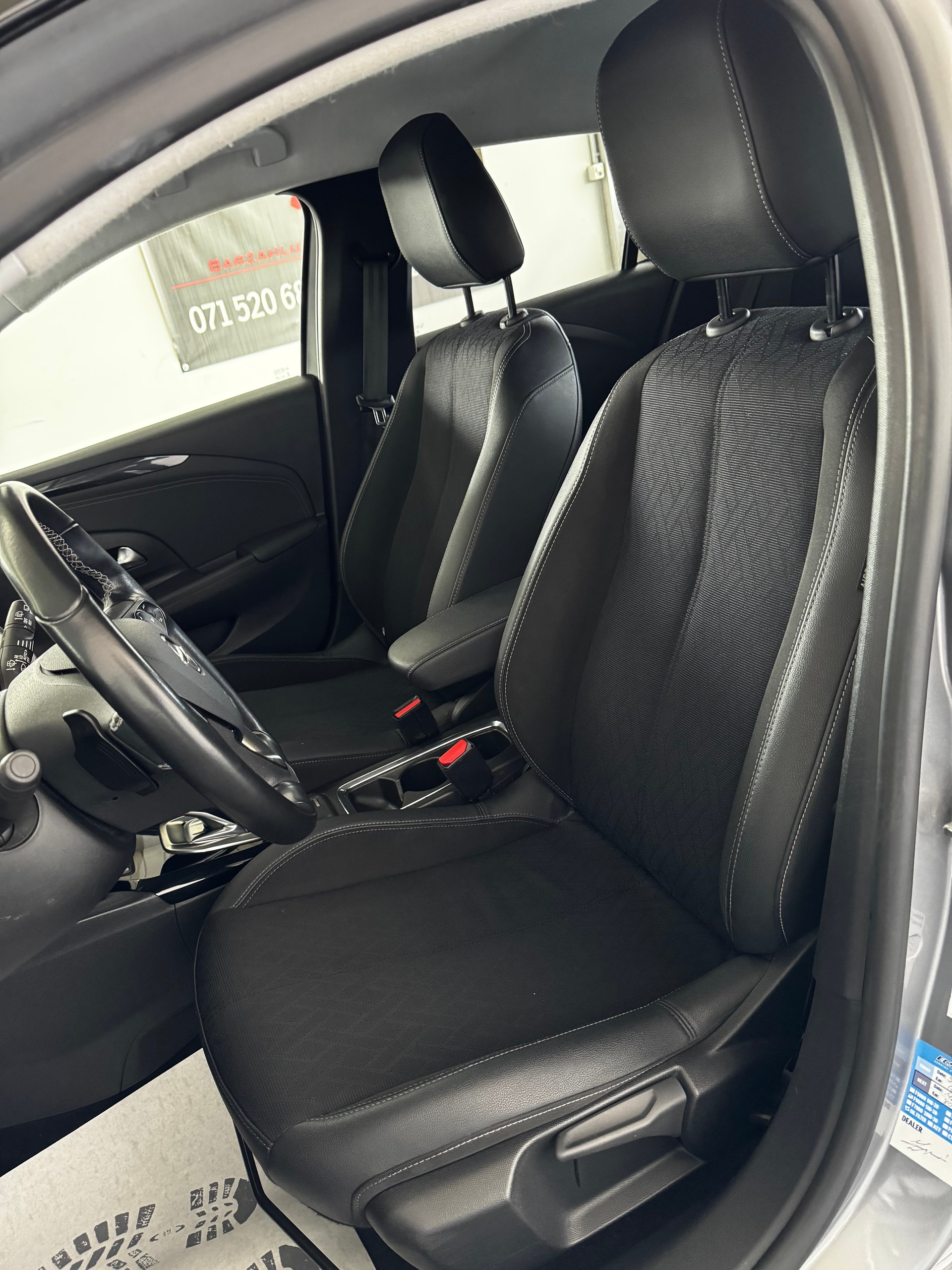 OPEL Corsa 1.2 TP Elegance-image-15