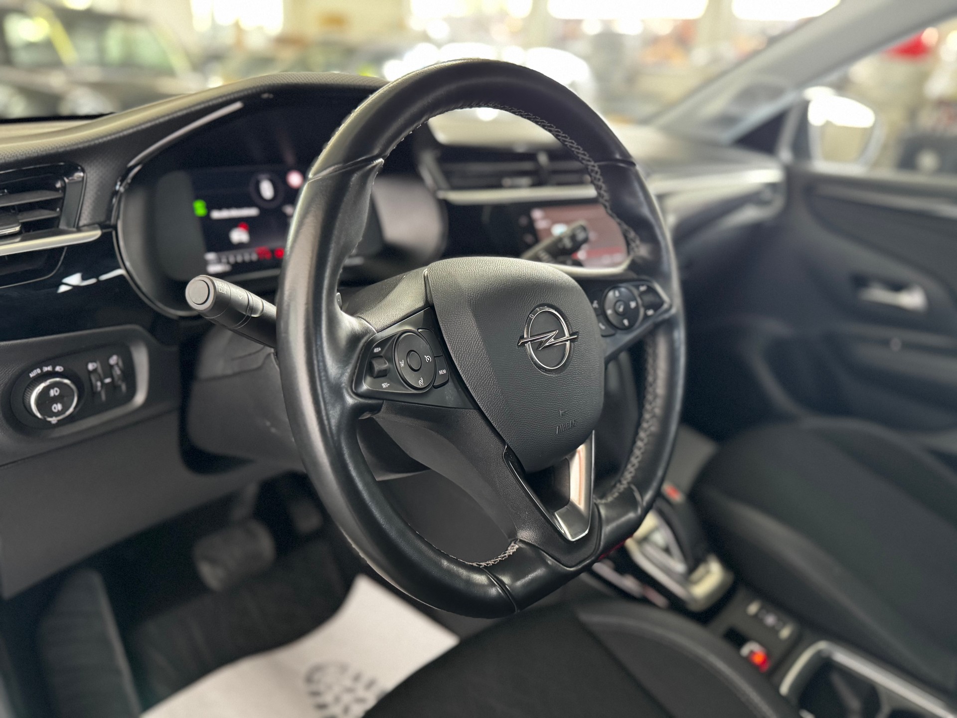 OPEL Corsa 1.2 TP Elegance-image-13