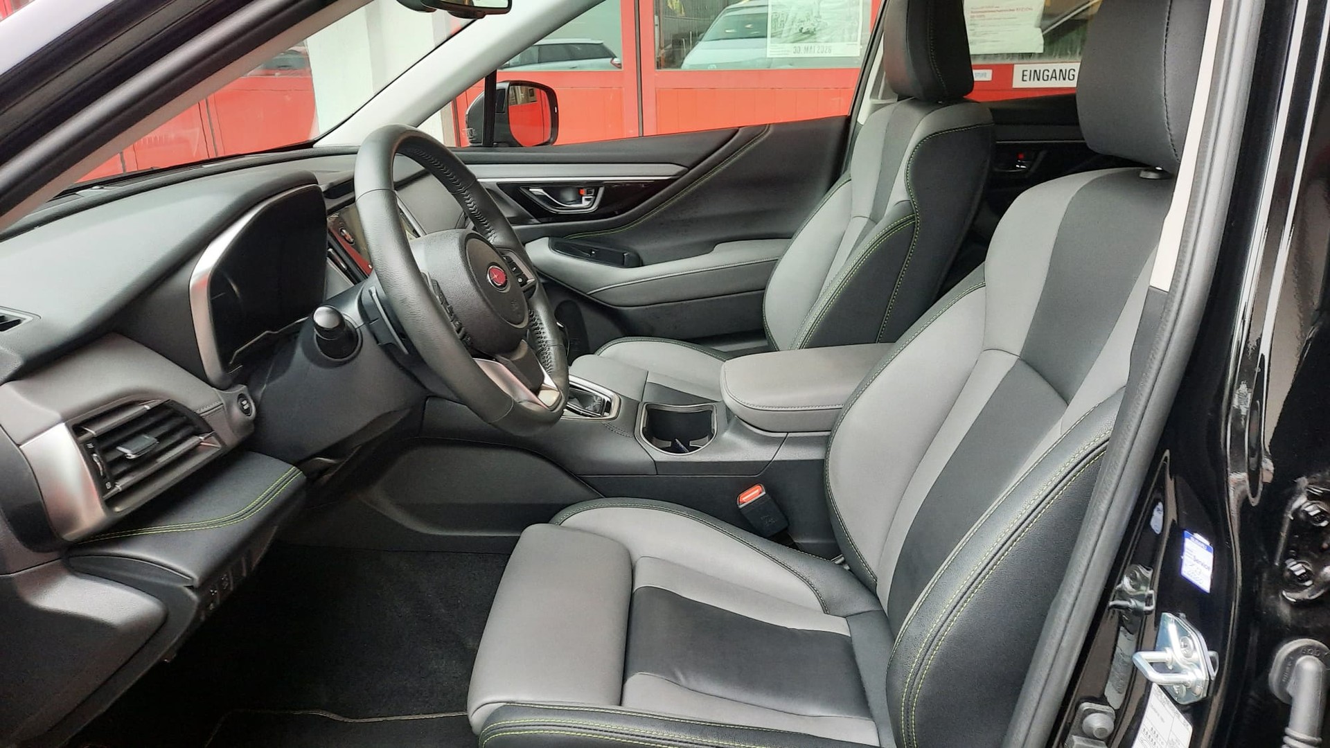 SUBARU Outback 2.5i Crossroad AWD Lineartronic-image-4