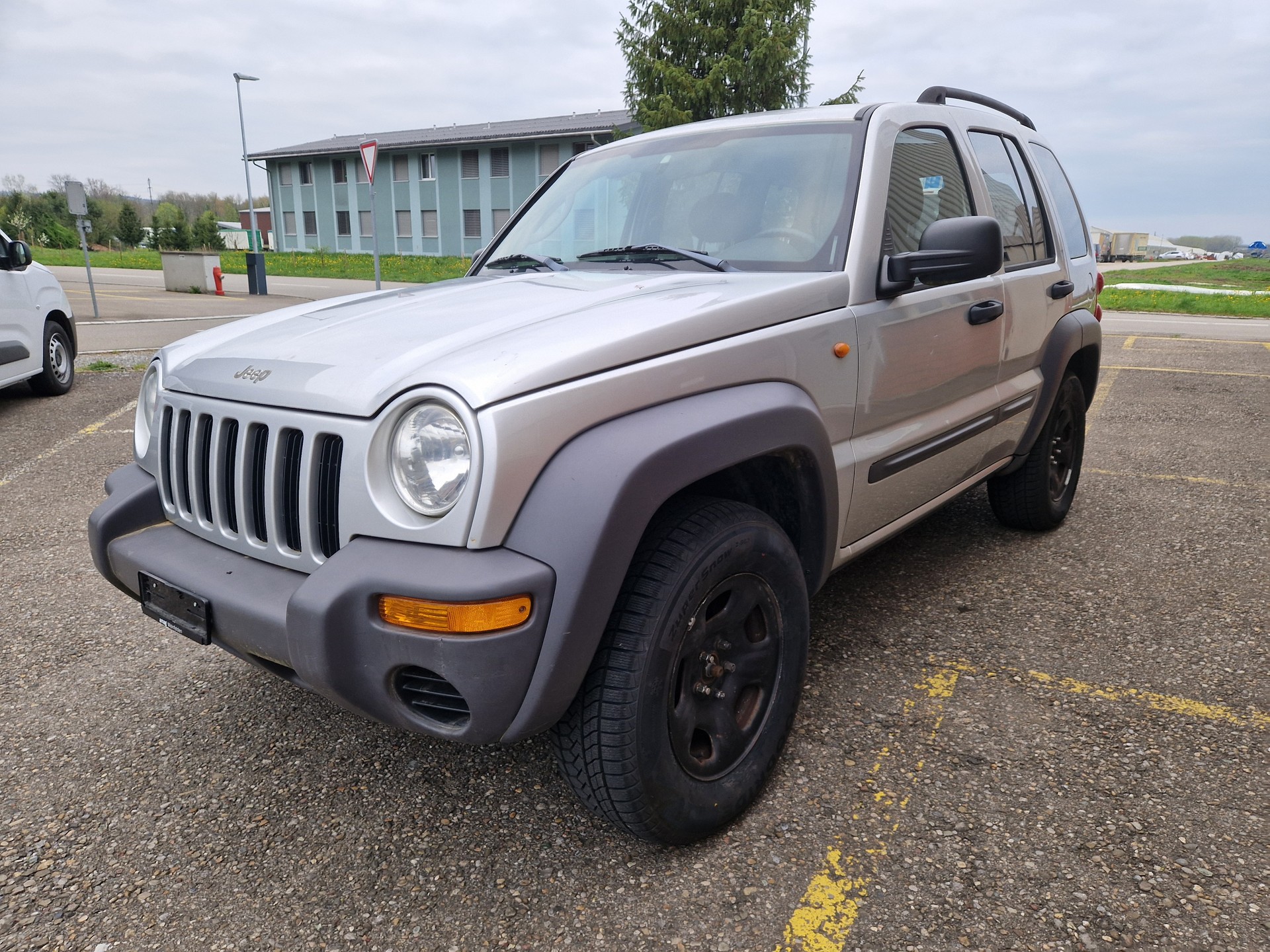 JEEP Cherokee 2.4 Sport-image-2