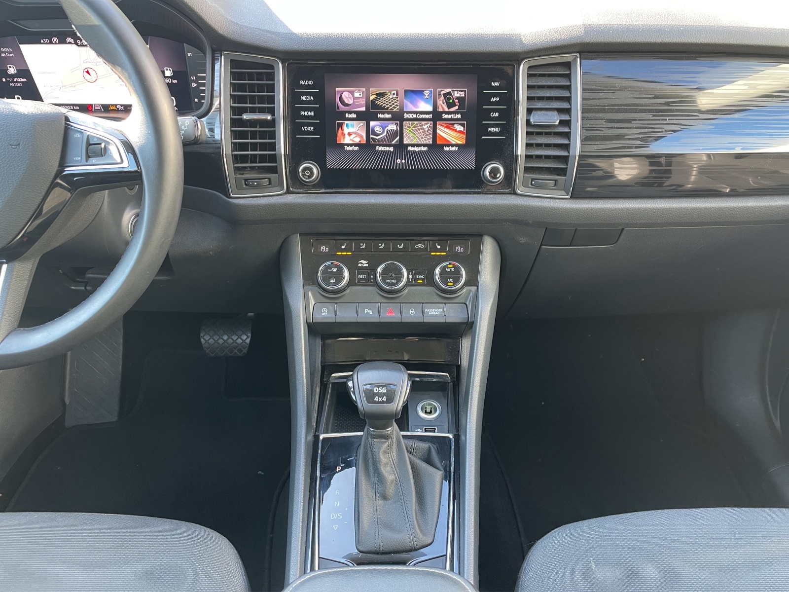 SKODA Kodiaq 2.0 TDI Drive DSG 4x4-image-15