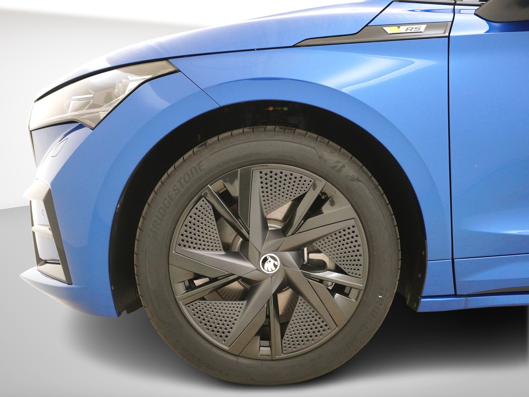 SKODA Enyaq iV Coupé RS 80 4x4 Lounge-image-7