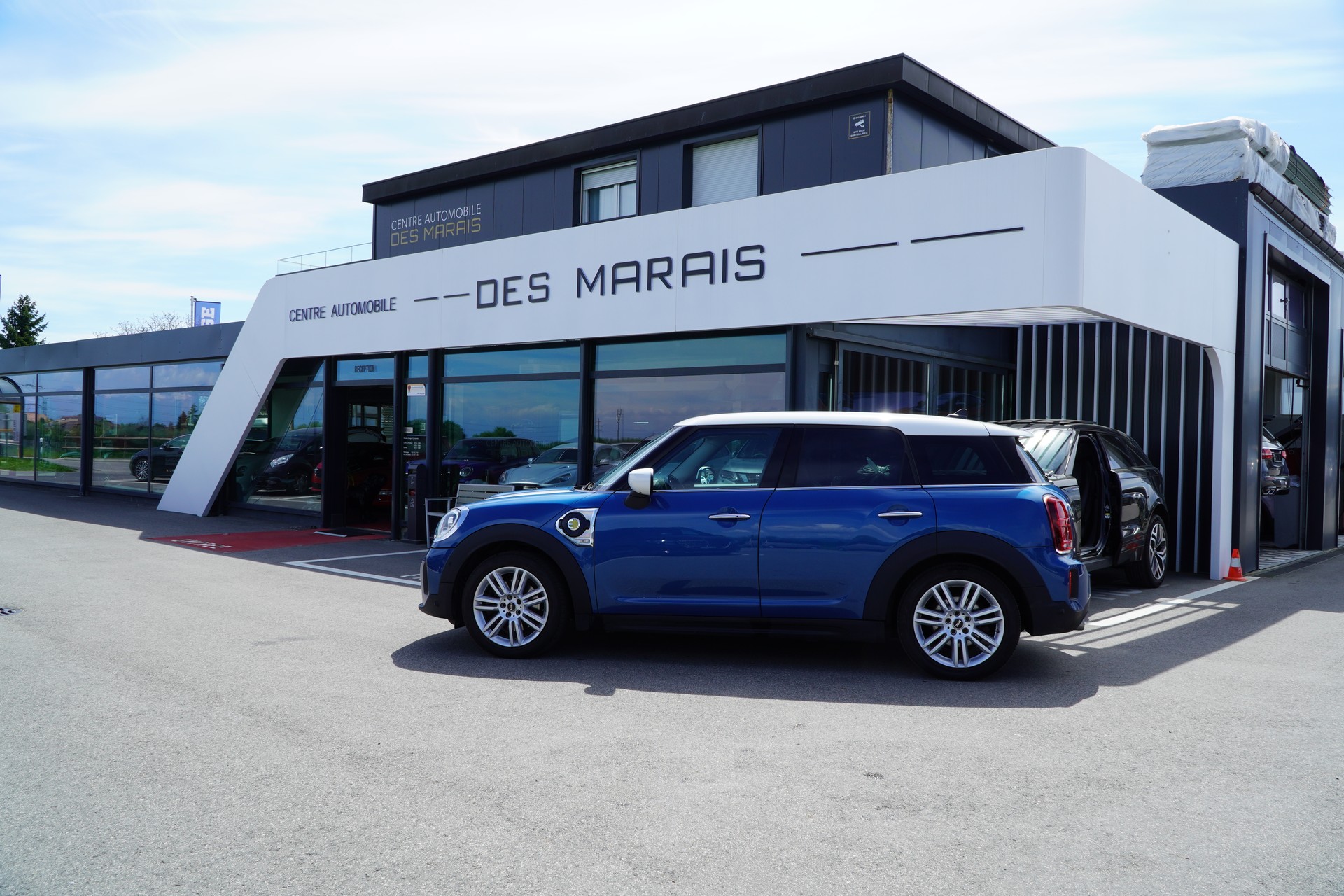 MINI Countryman Cooper SE ALL4 PHEV Steptronic-image-4