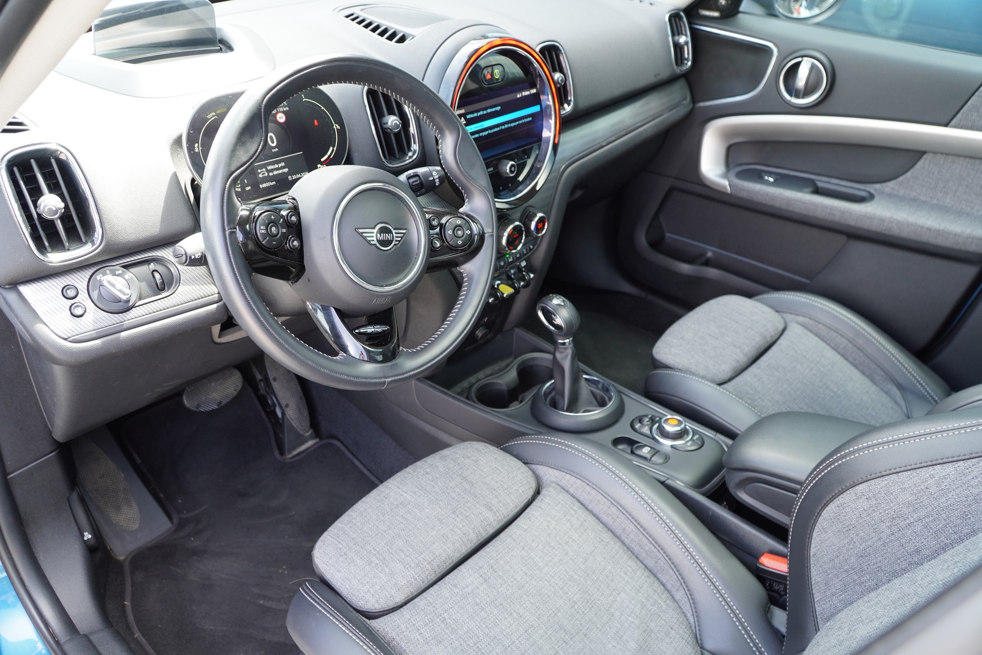 MINI Countryman Cooper SE ALL4 PHEV Steptronic-image-12