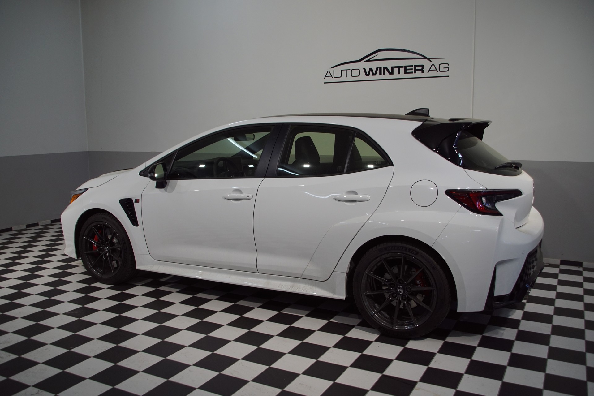 TOYOTA GR Corolla Circuit Edition-image-6