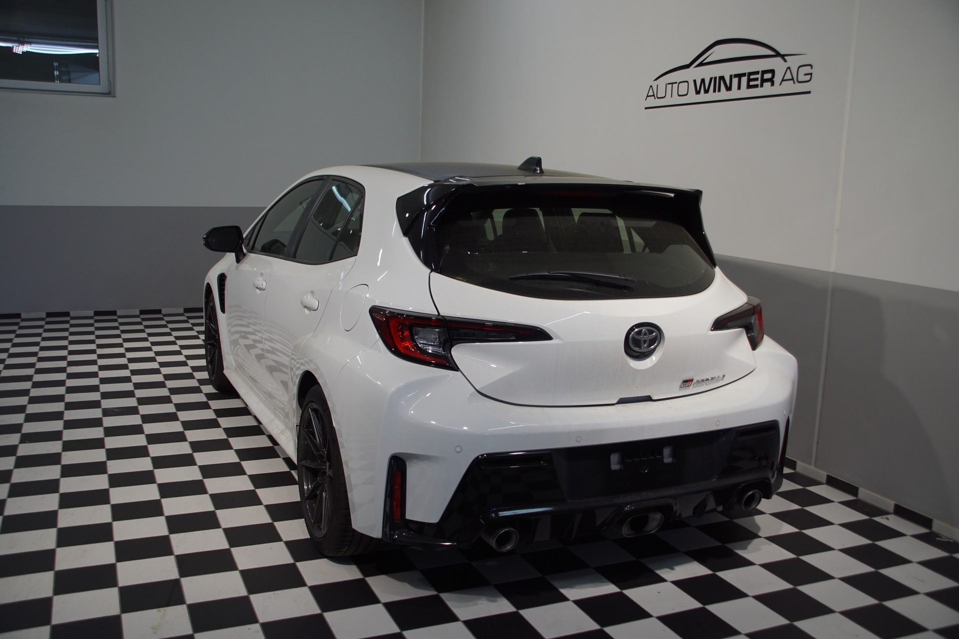 TOYOTA GR Corolla Circuit Edition-image-8