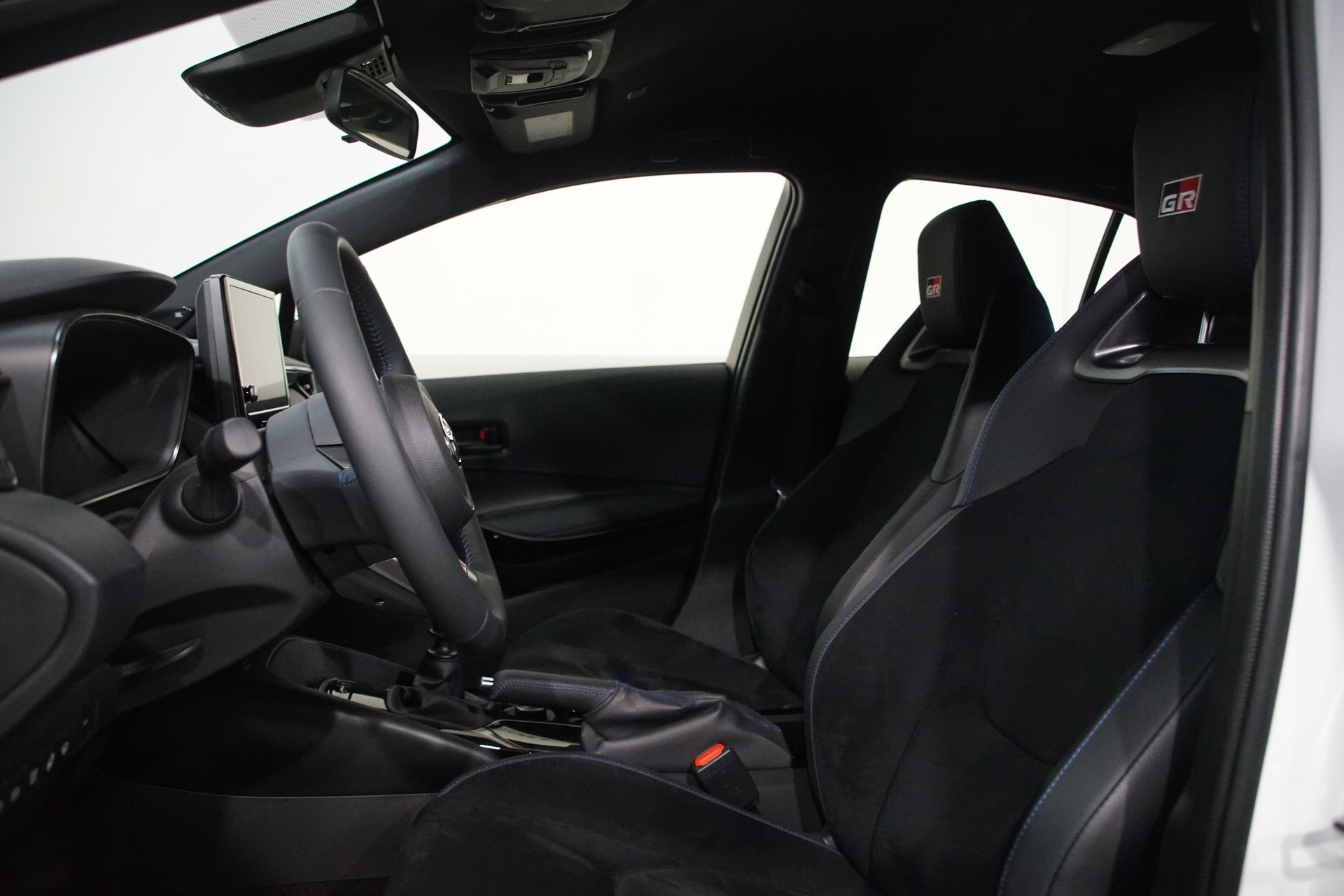 TOYOTA GR Corolla Circuit Edition-image-12