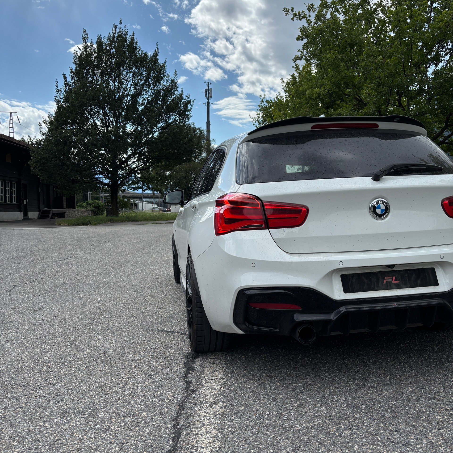 BMW M135i xDrive Steptronic-image-2