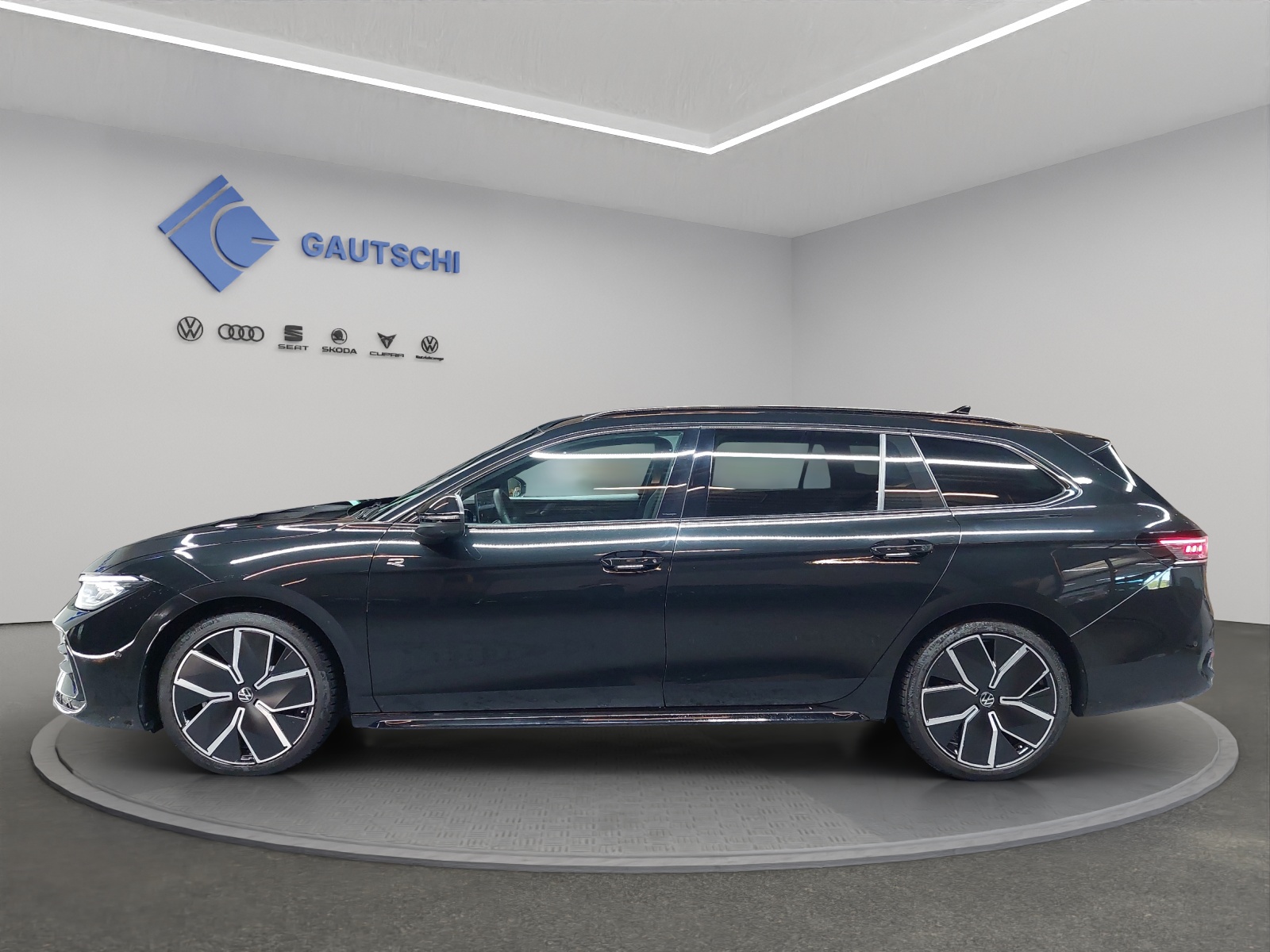 VW Passat Variant 2.0 TSI evo4 R-Line 4 Motion DSG-image-1
