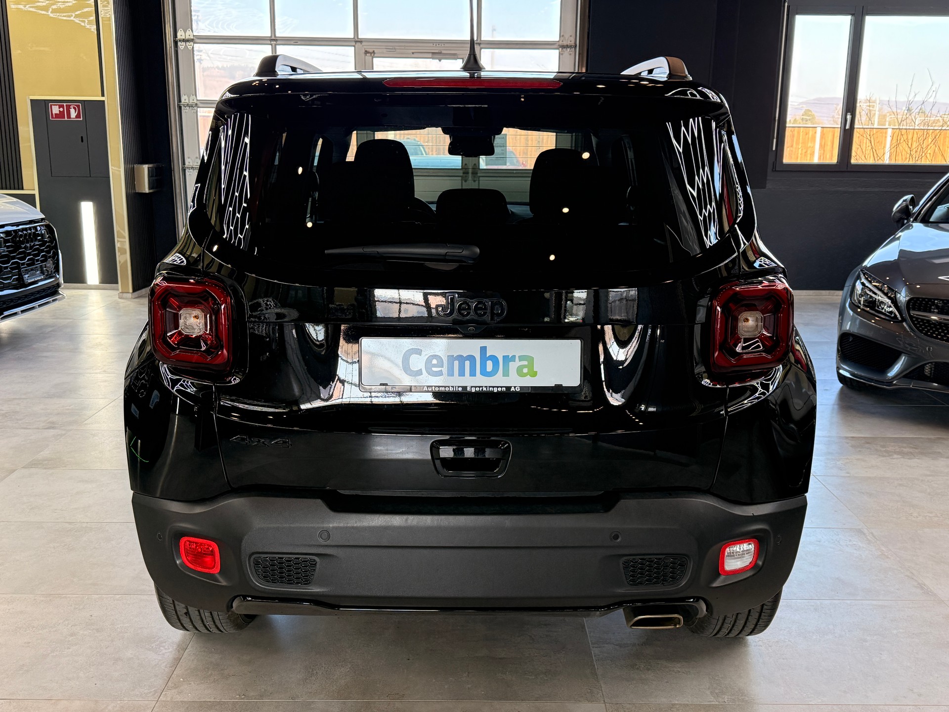 JEEP Renegade 1.3 Turbo Limited AWD-image-5