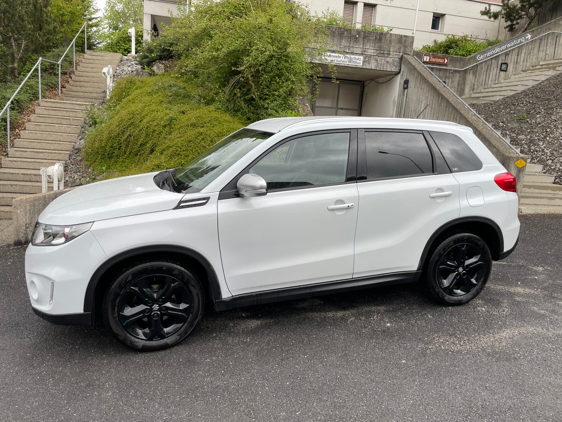 SUZUKI Vitara 1.4 Boosterjet Compact Top Automatic-image-0