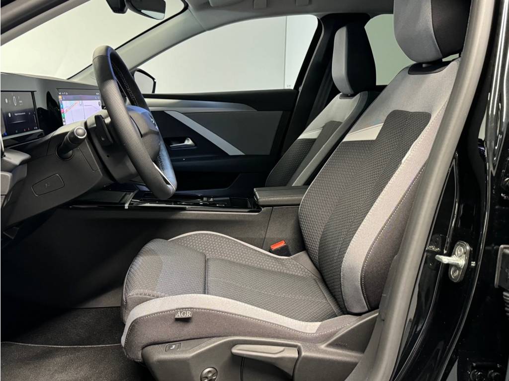 OPEL Astra 1.6 PHEV Turbo Swiss A-image-7