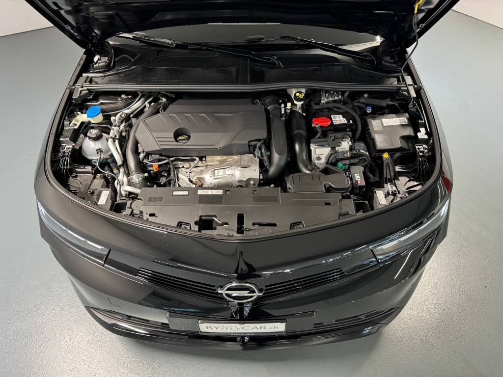 OPEL Astra 1.6 PHEV Turbo Swiss A-image-15