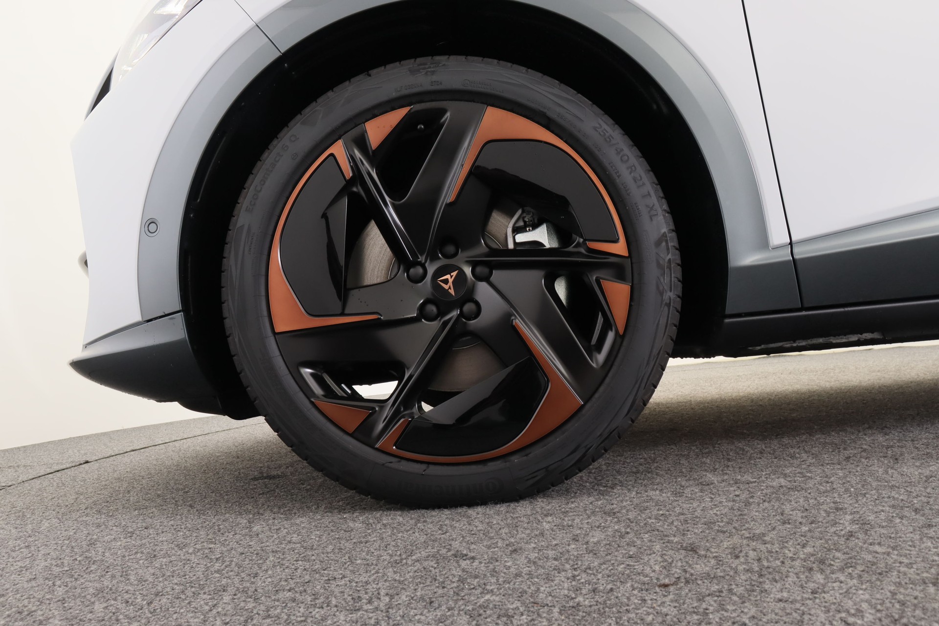 CUPRA Tavascan Type 9 77 kWh Adrenaline Prime Edition-image-9