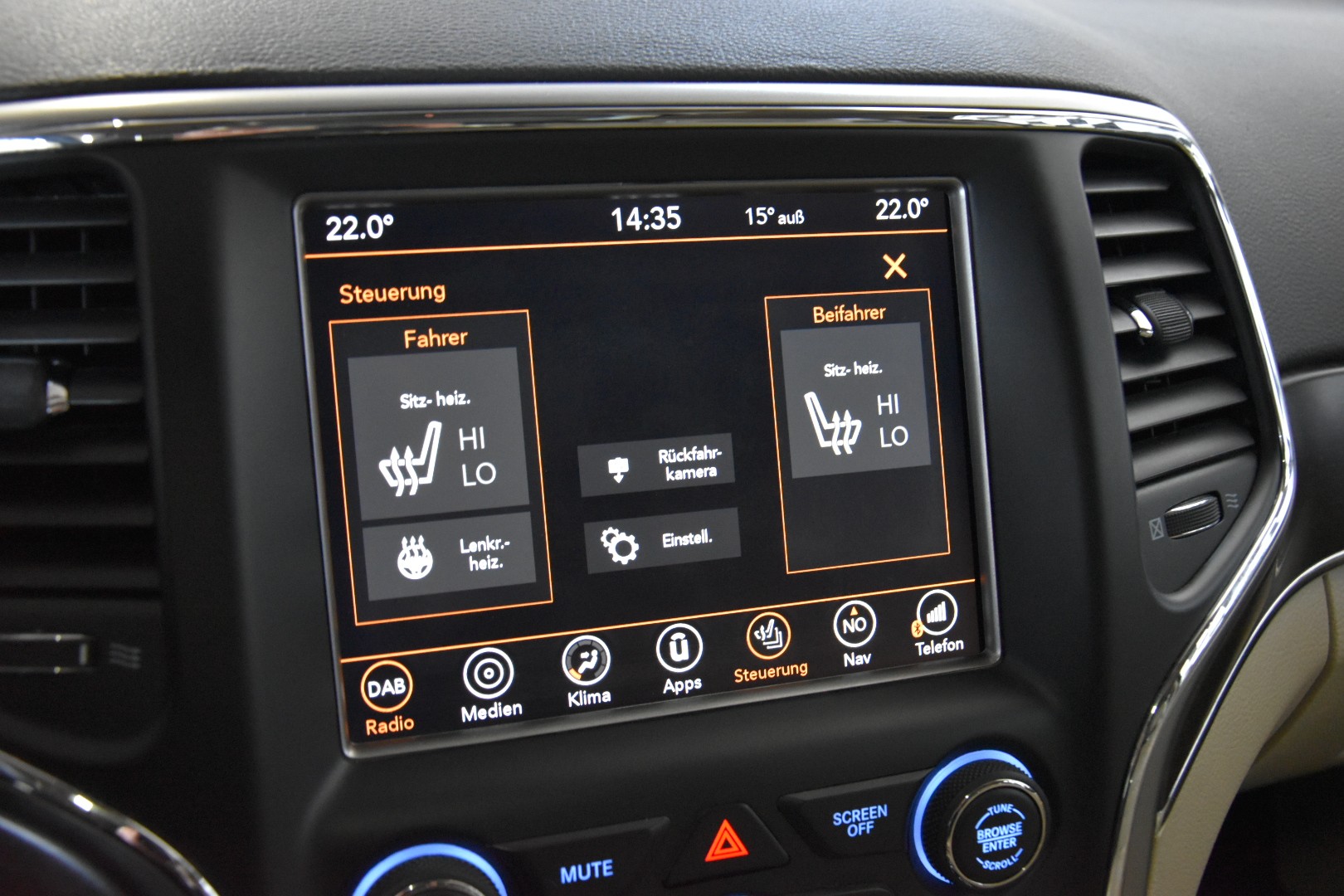 JEEP Grand Cherokee 3.0 CRD Limited Automatic-image-13
