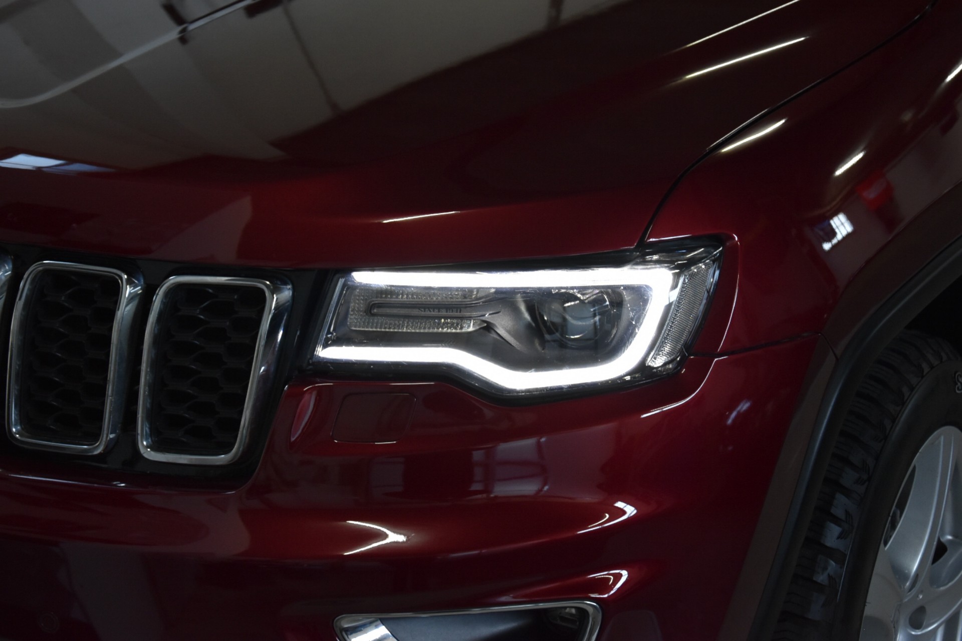 JEEP Grand Cherokee 3.0 CRD Limited Automatic-image-1
