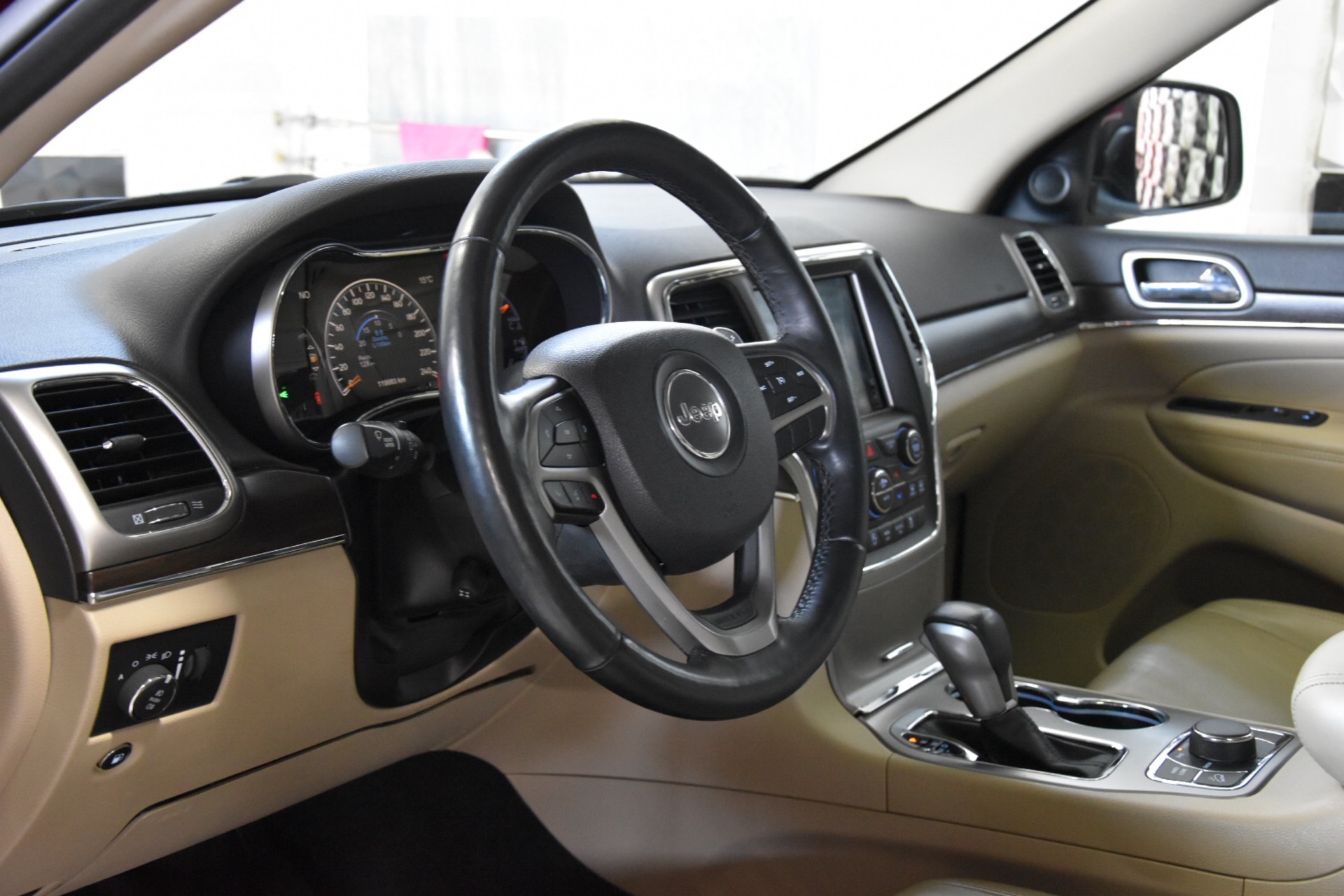 JEEP Grand Cherokee 3.0 CRD Limited Automatic-image-18