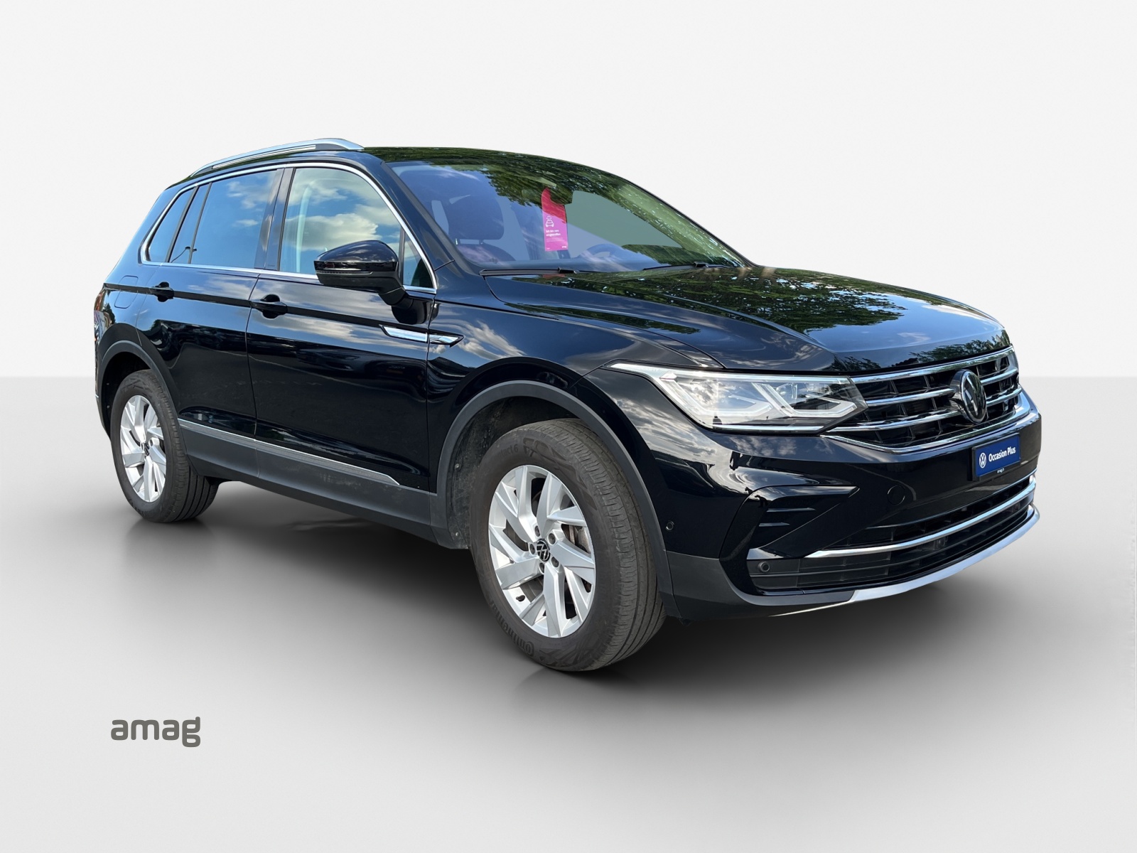 VW Tiguan 2.0 TDI SCR Elegance 4Motion DSG-image-5