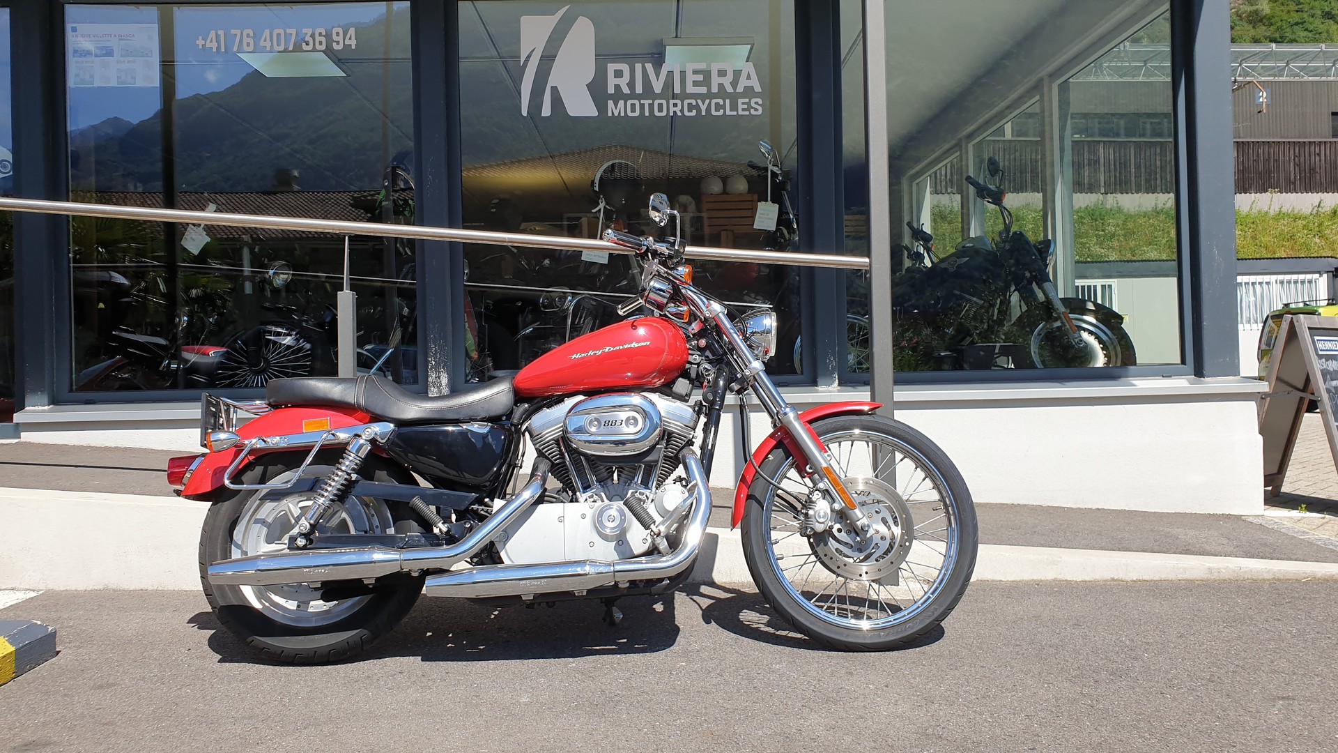 HARLEY-DAVIDSON XL 883 C Sportster Custom