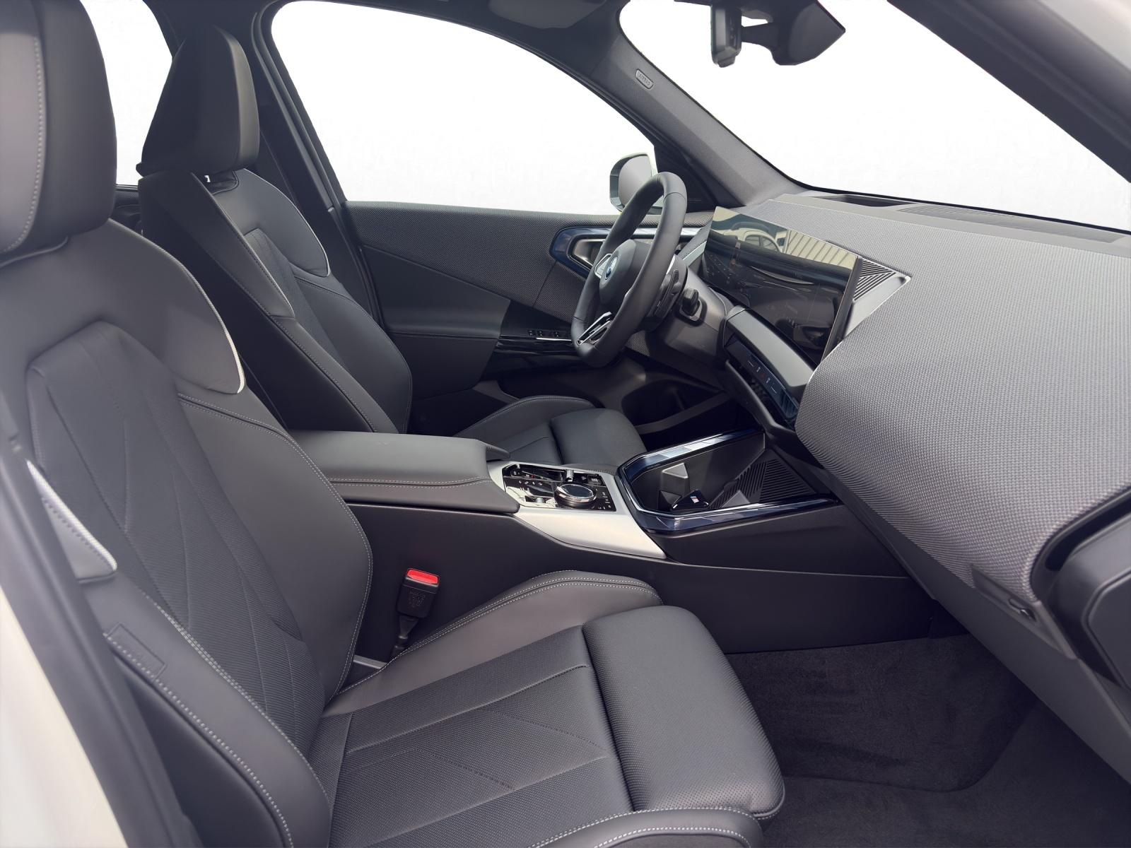 BMW X3 30e xDrive-image-15