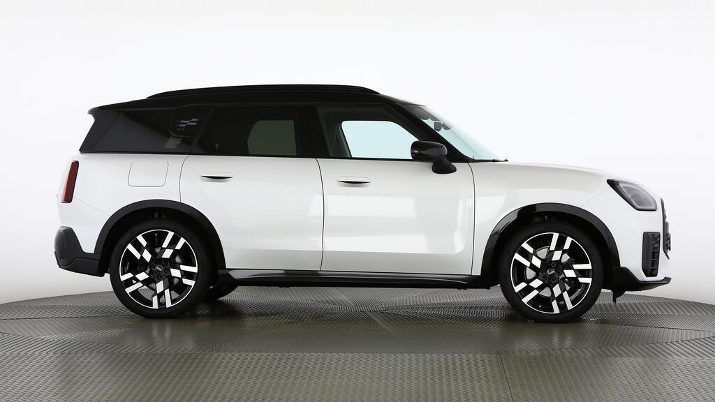 MINI Countryman S ALL4-image-1