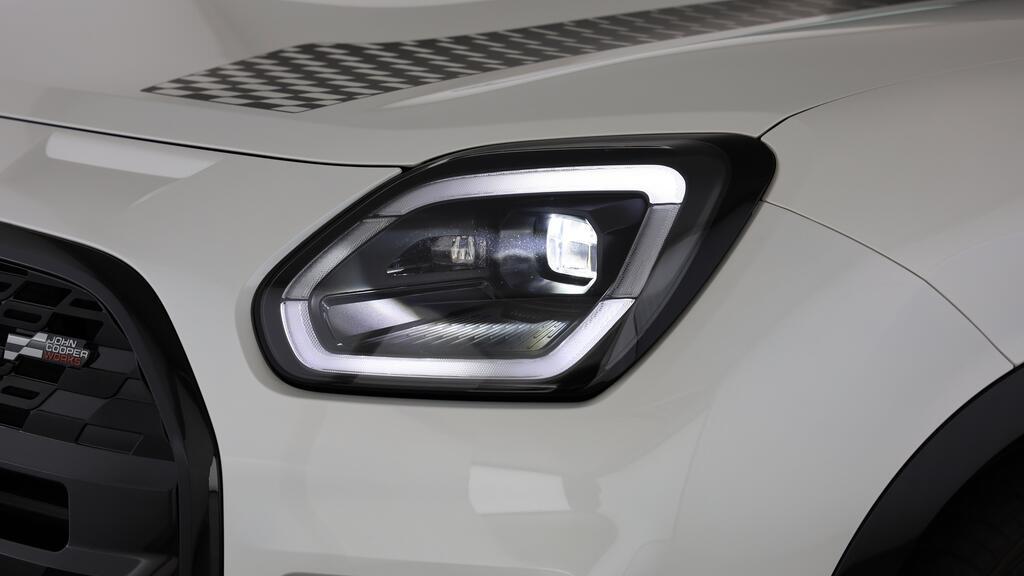 MINI Countryman S ALL4-image-16