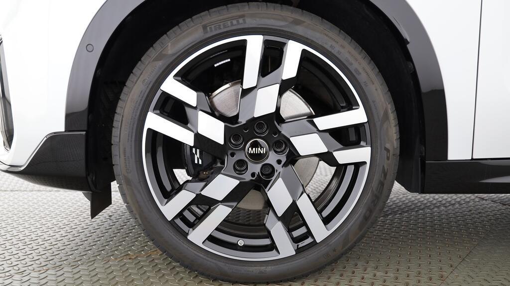 MINI Countryman S ALL4-image-9