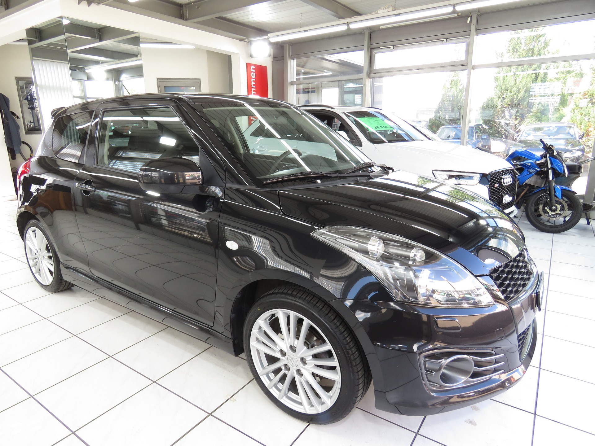 SUZUKI Swift 1.6i 16V Sport Sergio Cellano-showroom-element-2